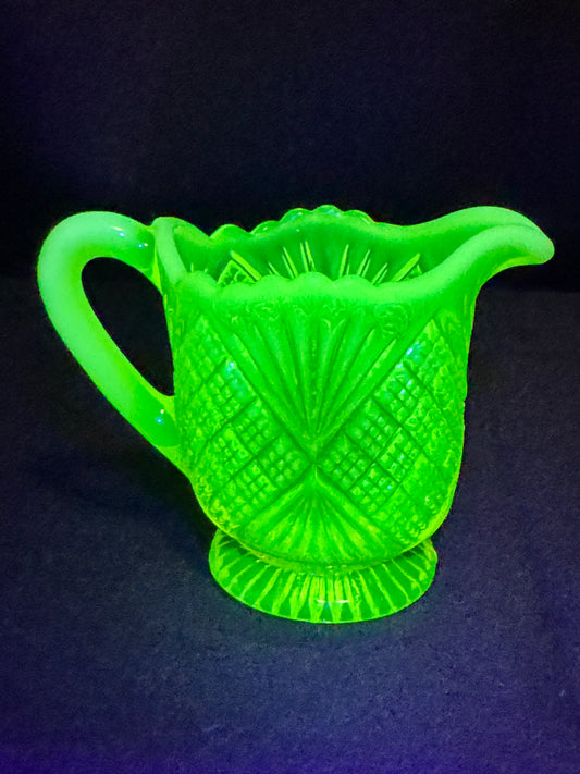 Uranium – Davidson “Lords and Ladies” Pearline Primrose Creamer RD 285342