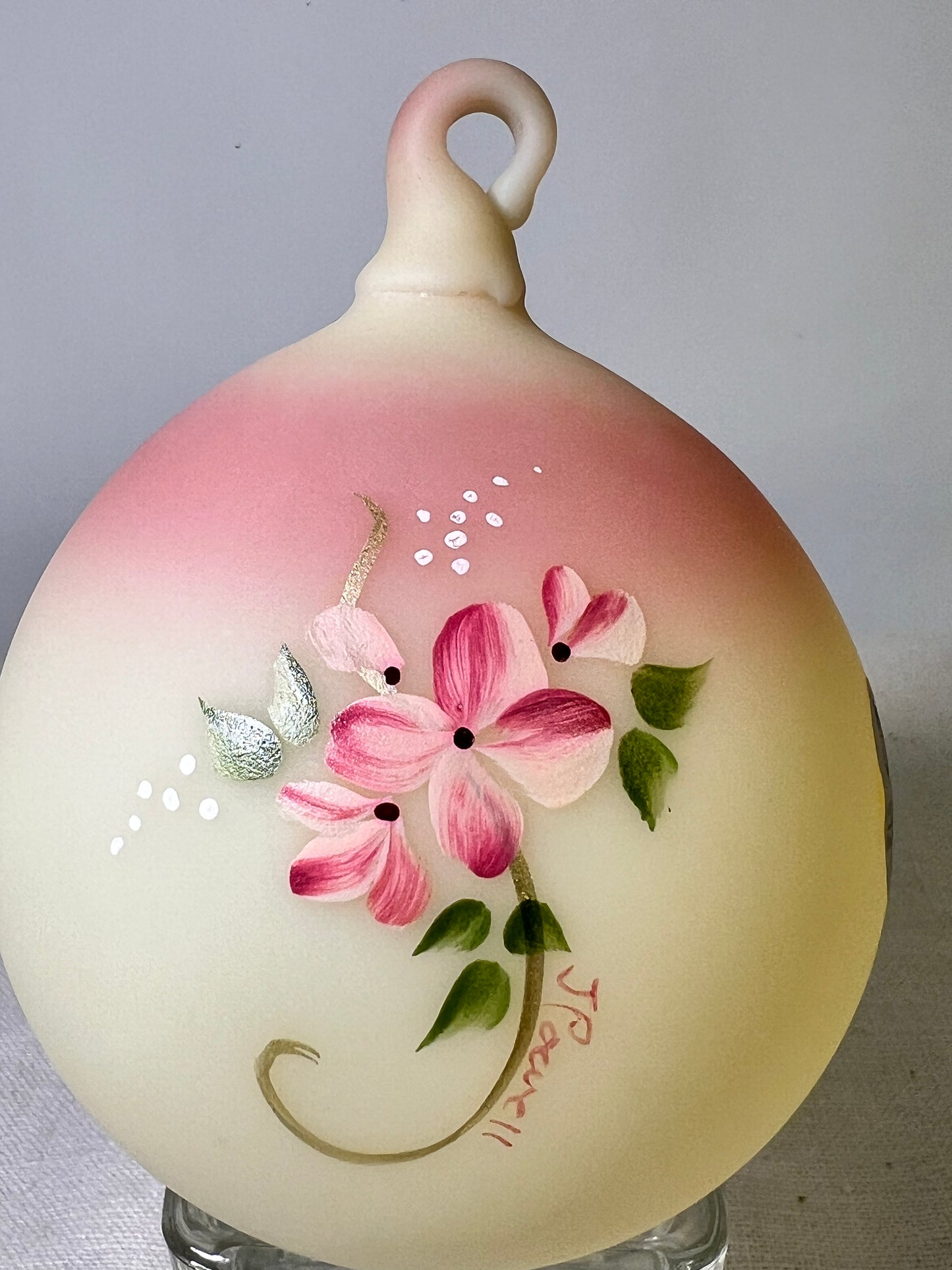 Uranium-Burmese Satin - Fenton-Custard ornament-handed painted-signed-2010 TLC antiques #33/50 signed by J. Powell