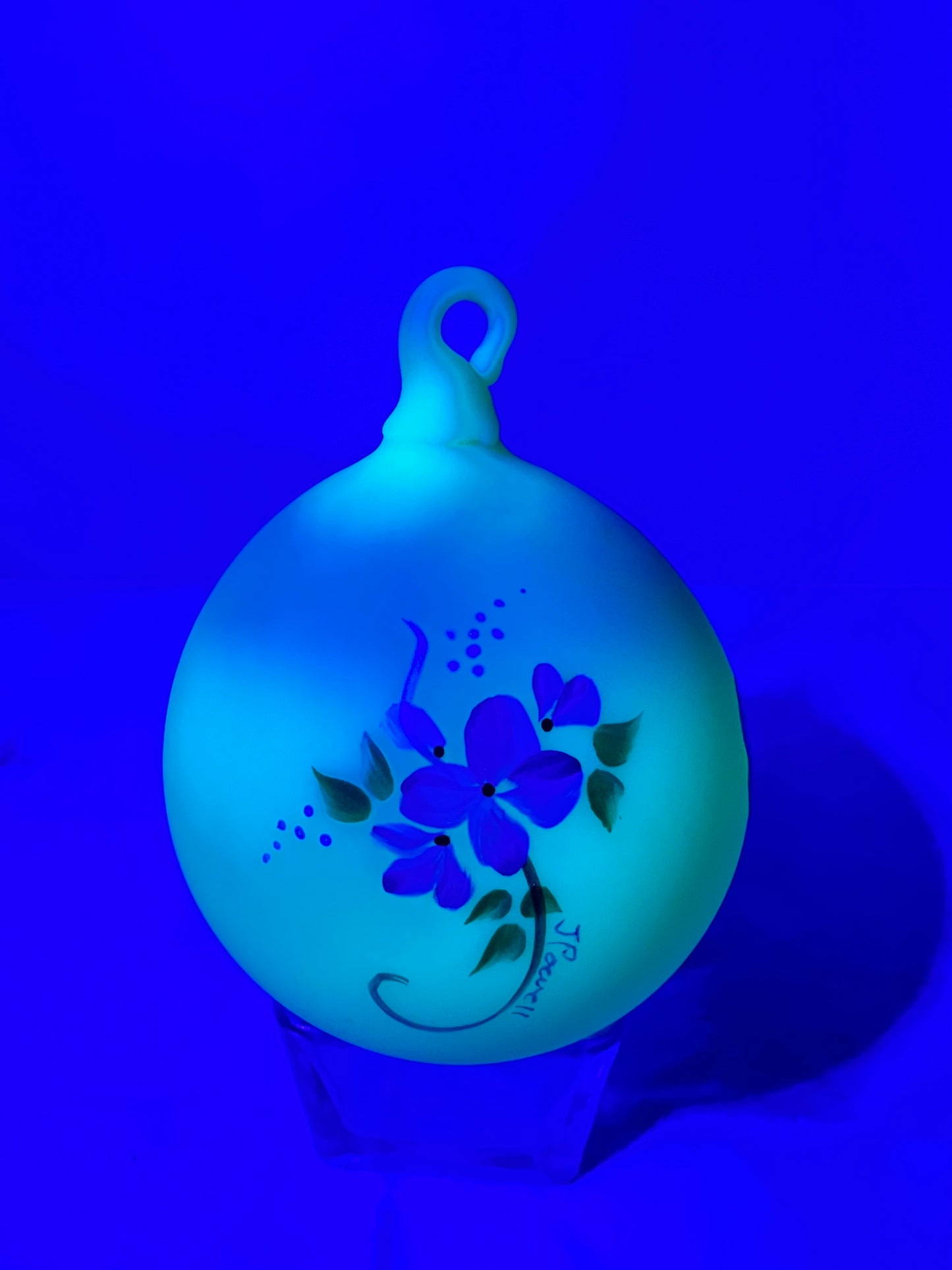 Uranium-Burmese Satin - Fenton-Custard ornament-handed painted-signed-2010 TLC antiques #33/50 signed by J. Powell