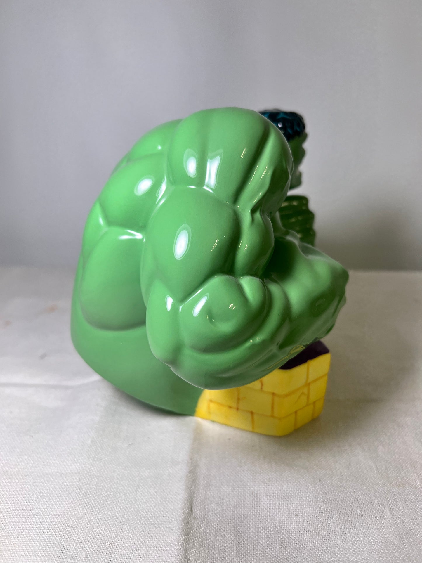 Hulk -6” ceramic Bank- 1998 -Marvel- Star -Limited Edition 821/1500