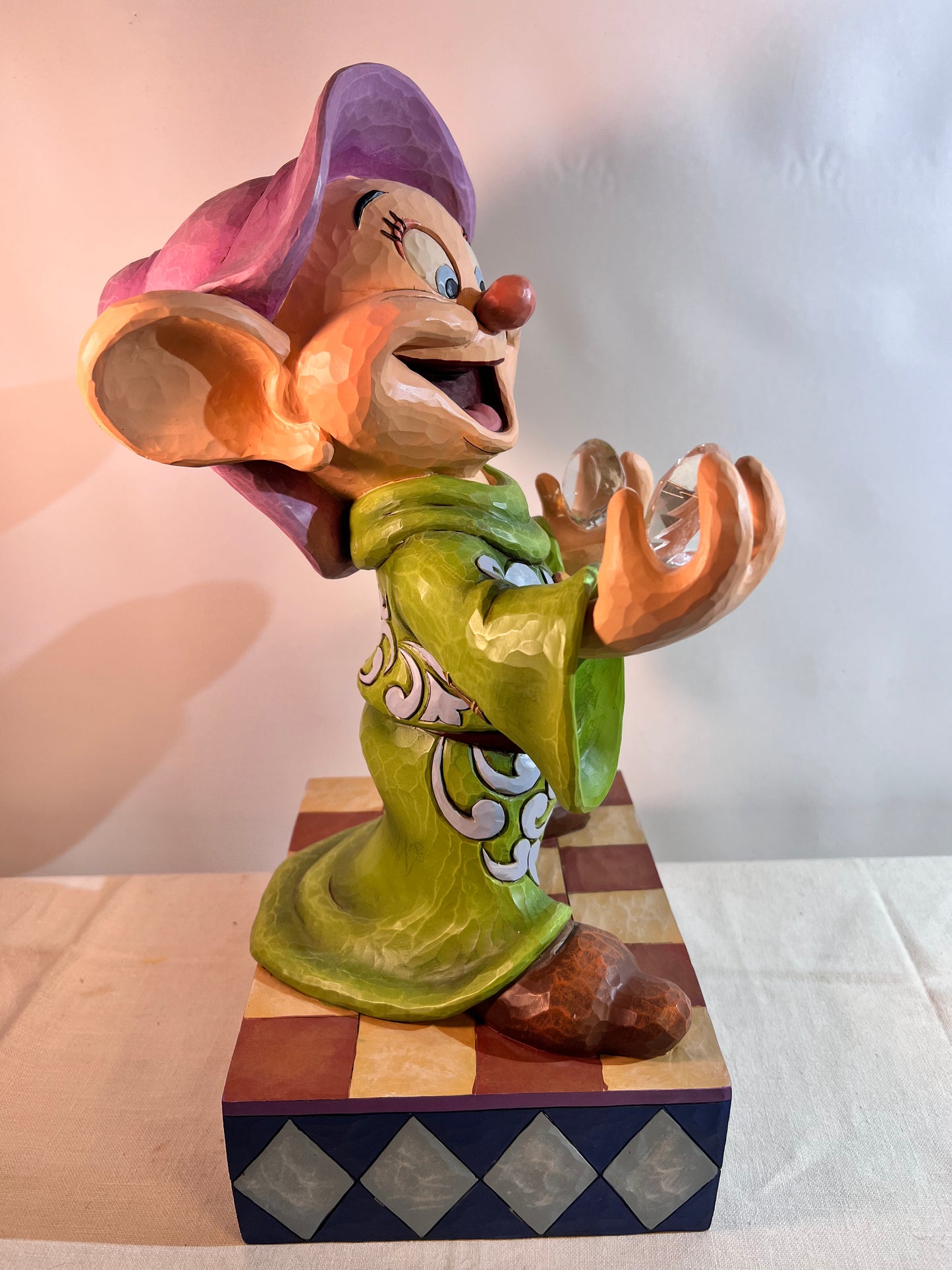 Dopey- 15” statue - “A Million Diamond Shine” - Walt Disney- showcase collection- #4026090