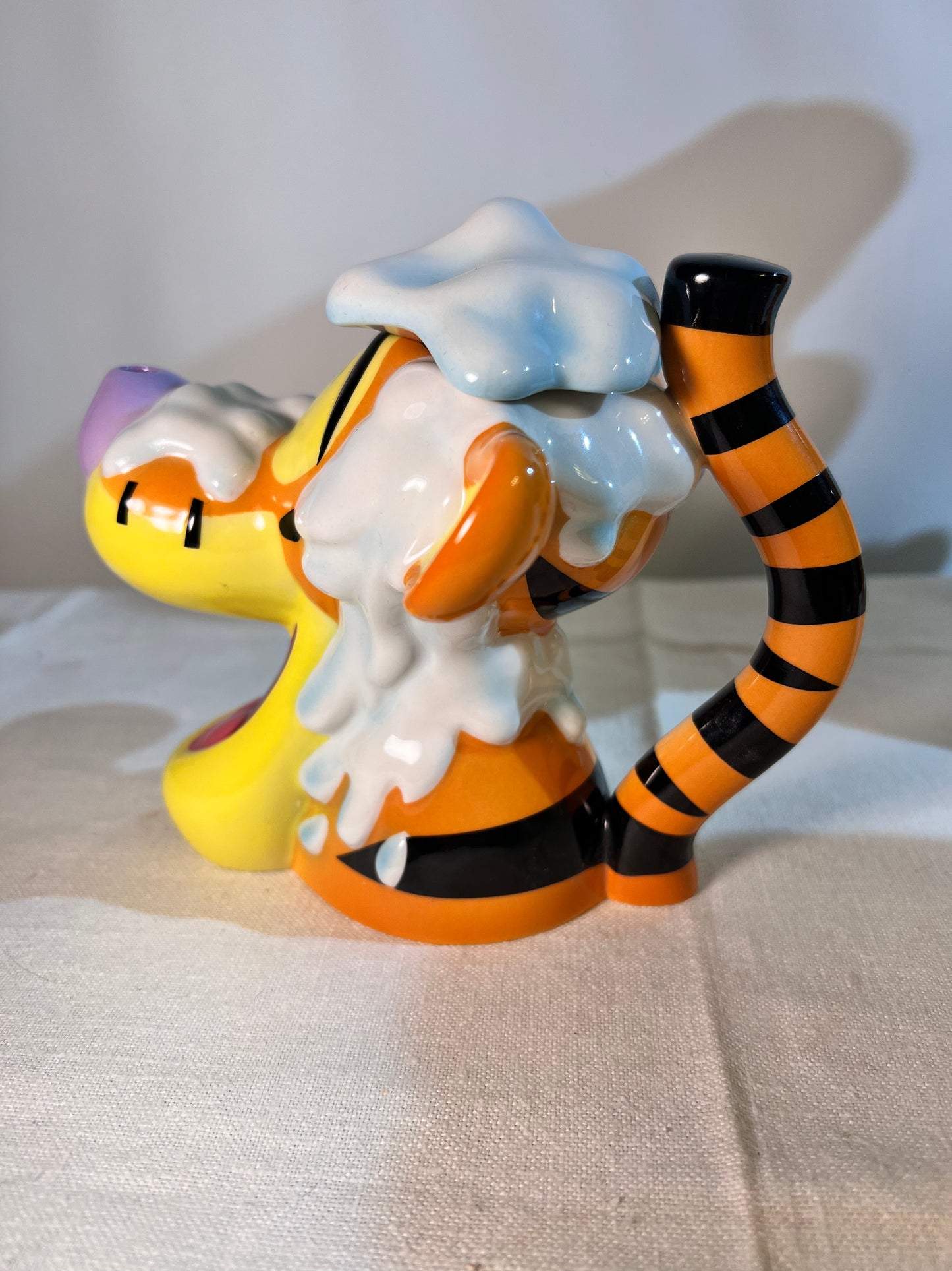 Tiger 5 1/2” teapot- winter Tiger Head -Disney Showcase collection- limited edition- designed by Cardew Design