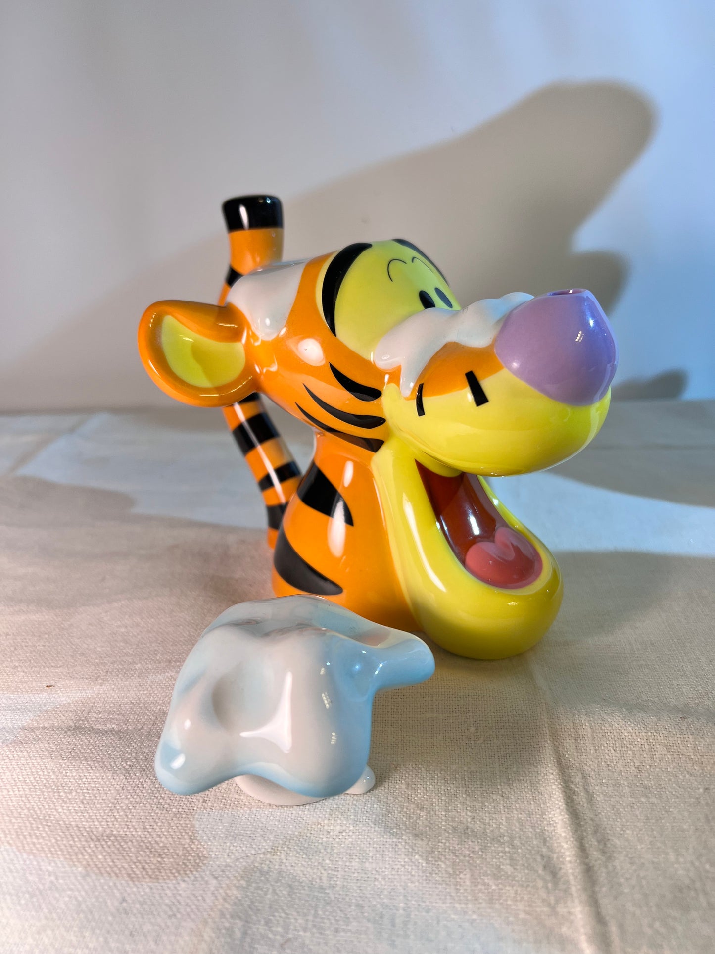 Tiger 5 1/2” teapot- winter Tiger Head -Disney Showcase collection- limited edition- designed by Cardew Design