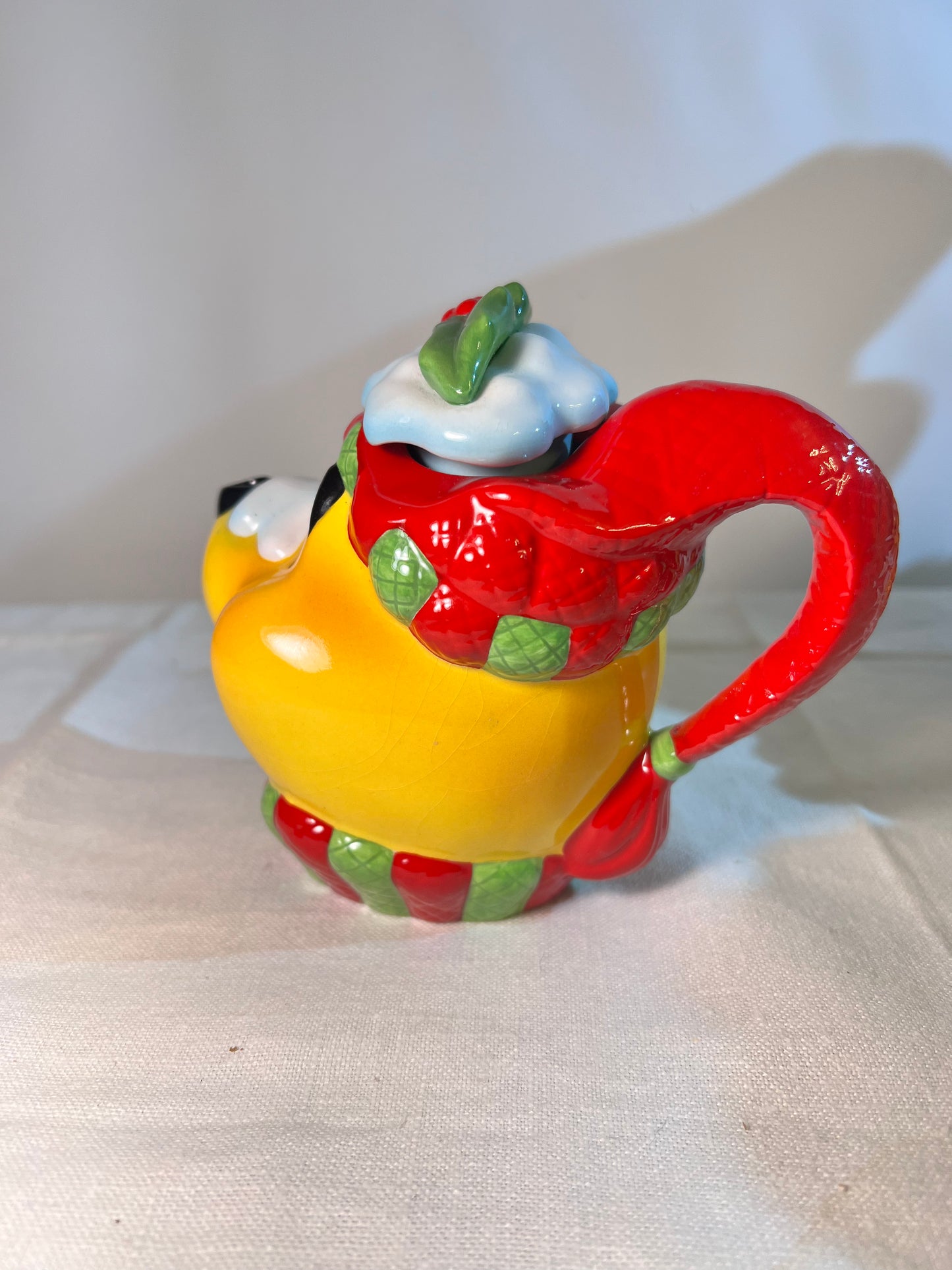 Winnie The Pooh- 5” teapot- Winter Pooh’s Head- Disney showcase collection- Limited edition- designed by Cardew Design