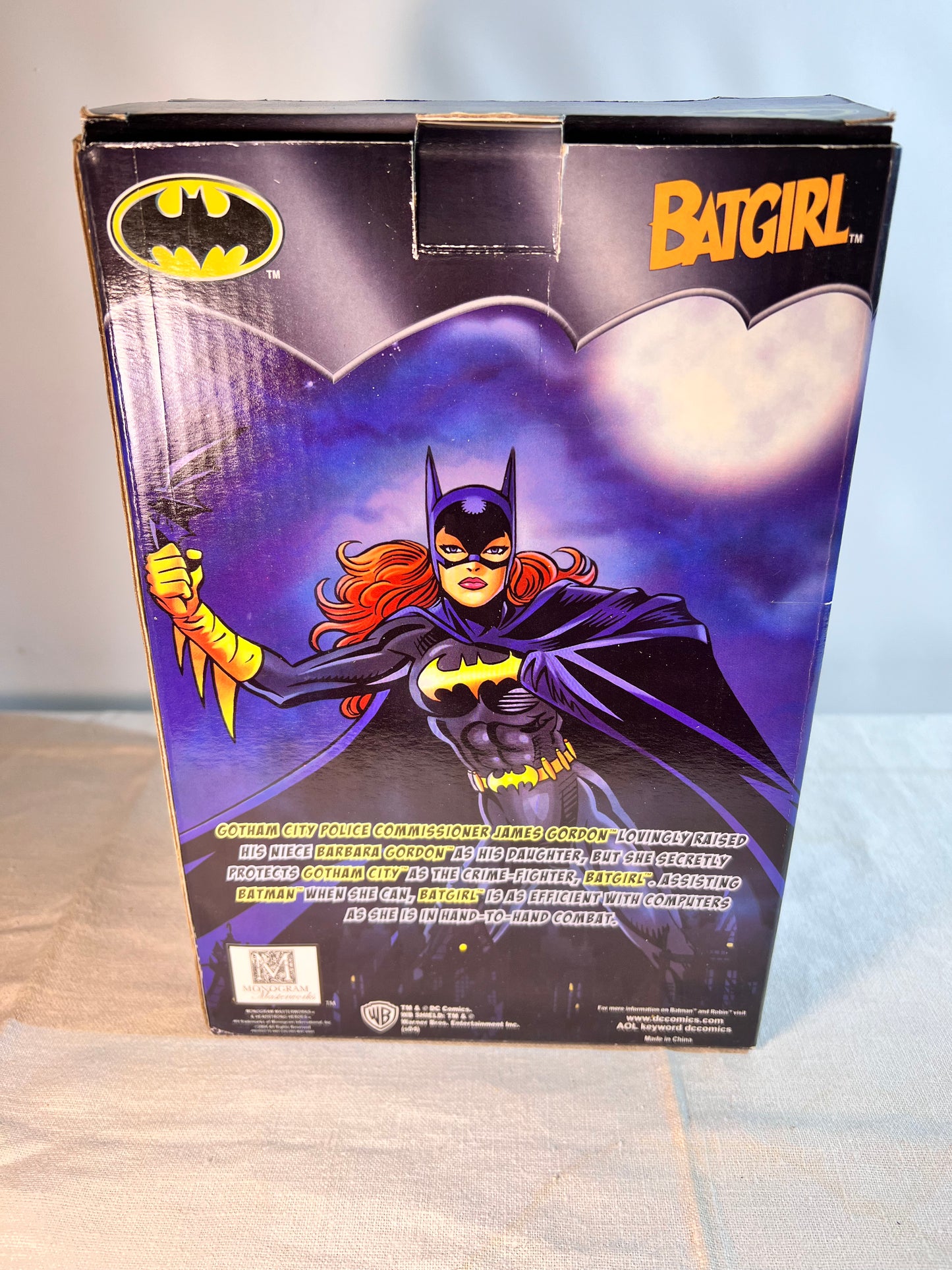 Batgirl- 9” Dynamic Bobble Head- Headstrong Heroes- Warner Brothers- DC Comic