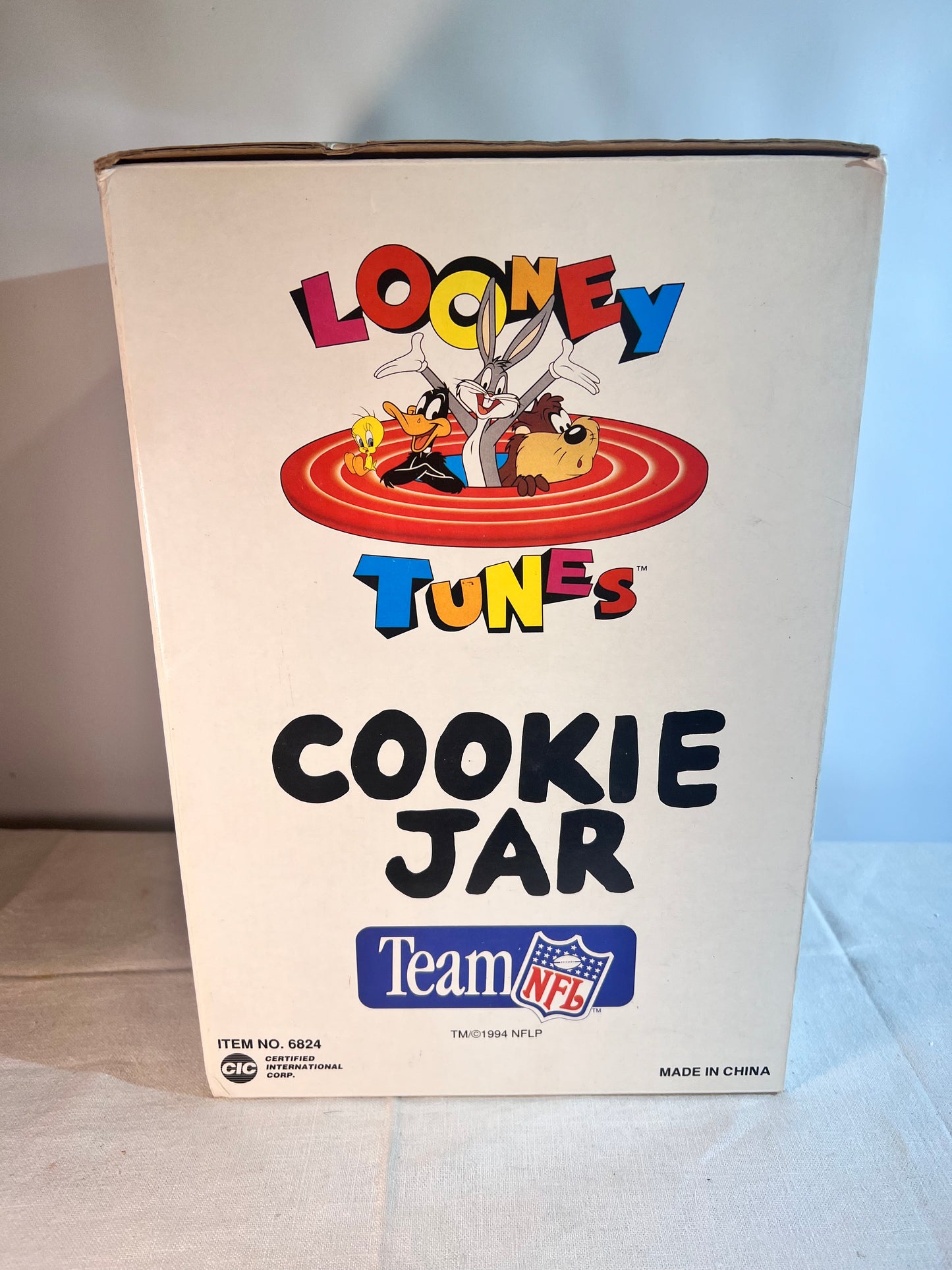 Taz-10” Cookie Jar- NFL Team- Steelers-Looney Tunes-1993 - Warner Brothers