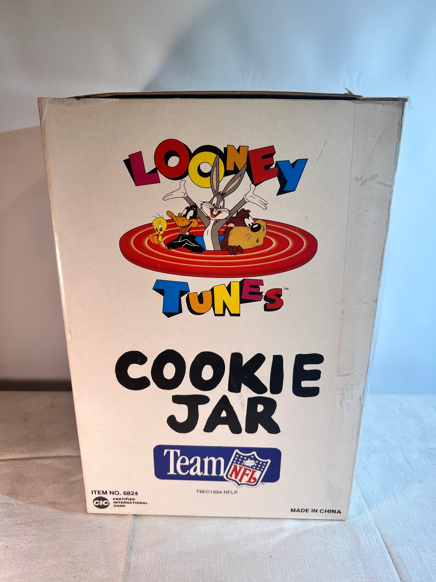 Taz-10” Cookie Jar- NFL Team- Steelers-Looney Tunes-1993 - Warner Brothers