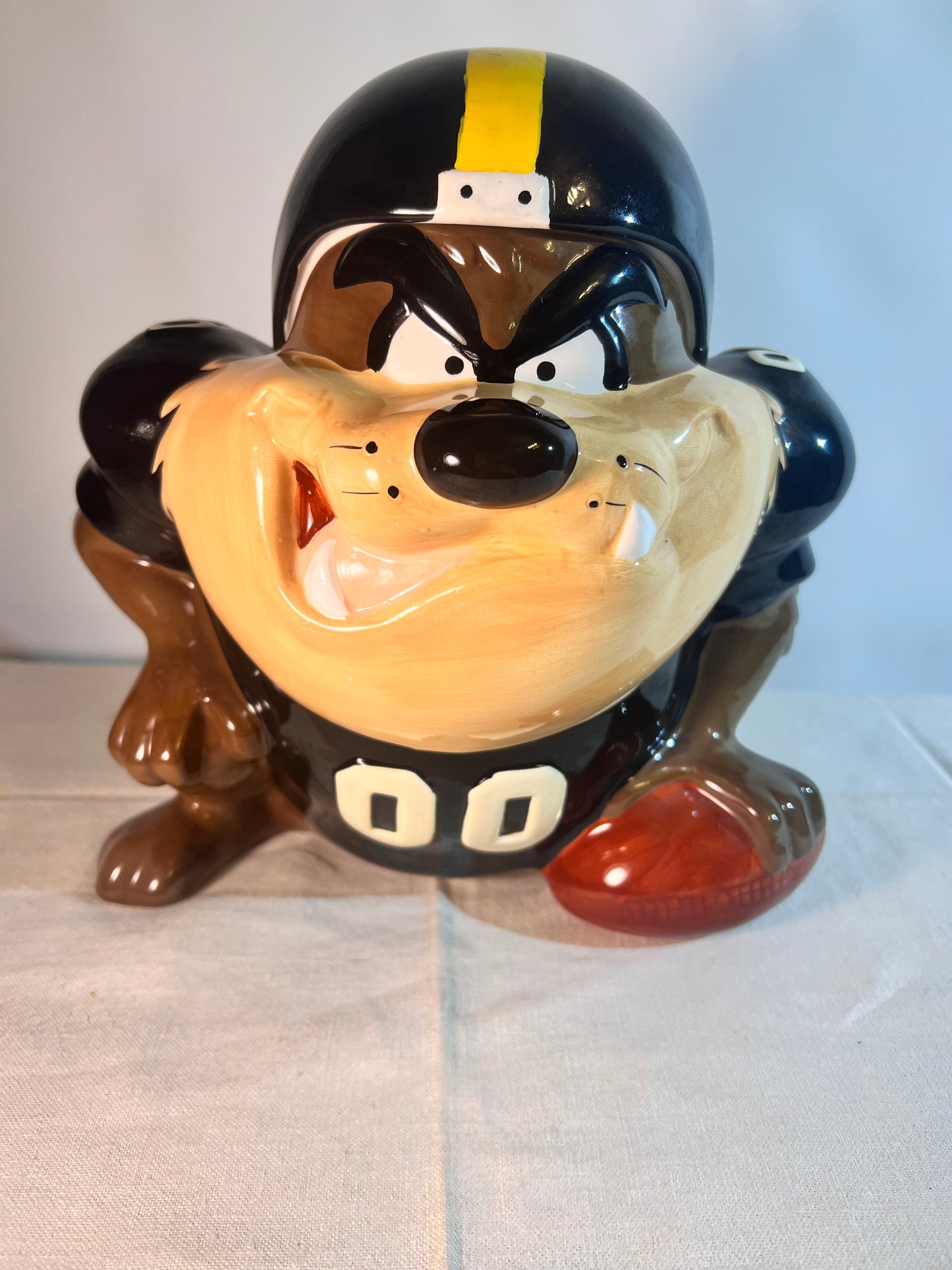 Taz-10” Cookie Jar- NFL Team- Steelers-Looney Tunes-1993 - Warner Brothers