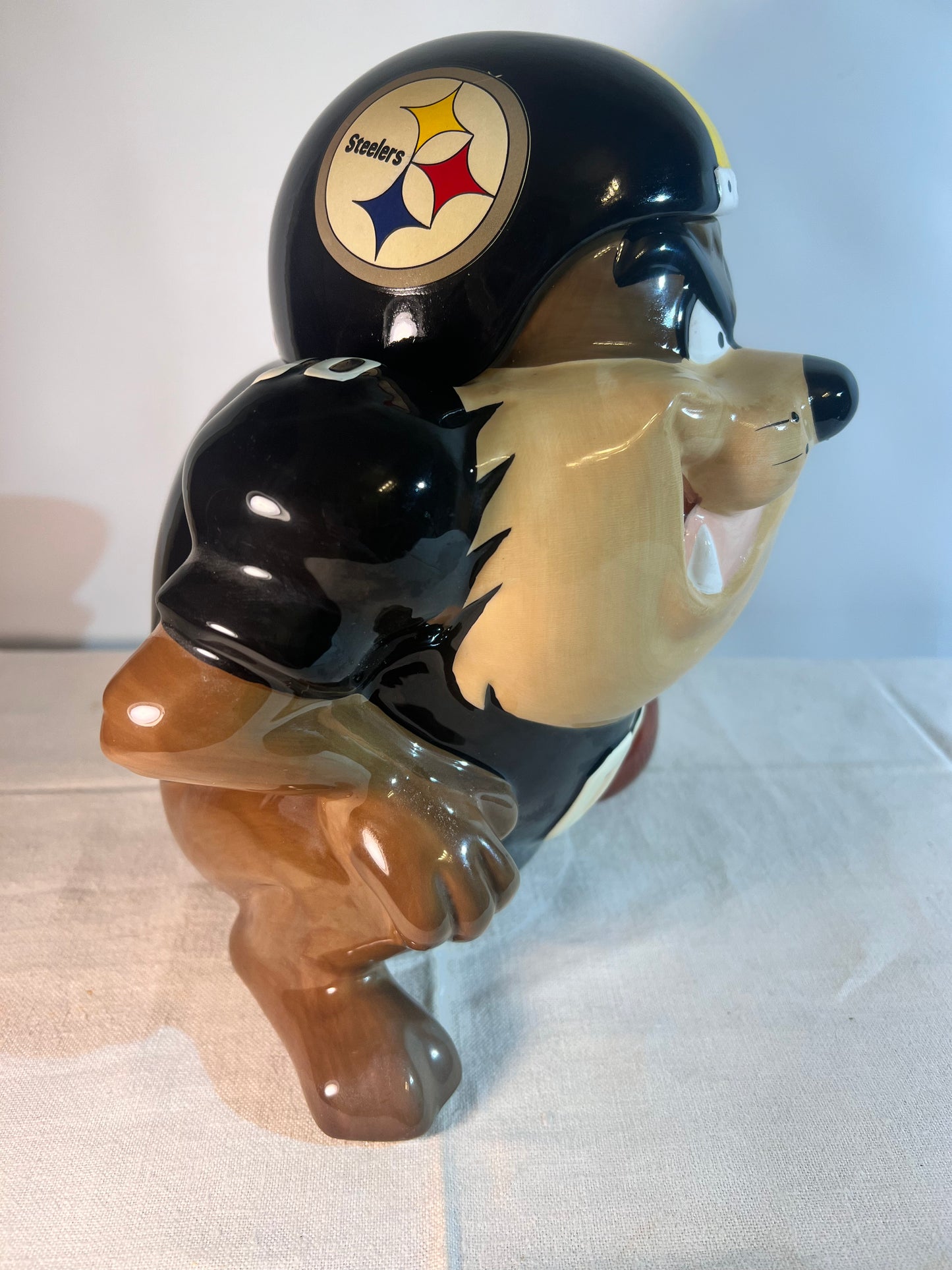 Taz-10” Cookie Jar- NFL Team- Steelers-Looney Tunes-1993 - Warner Brothers