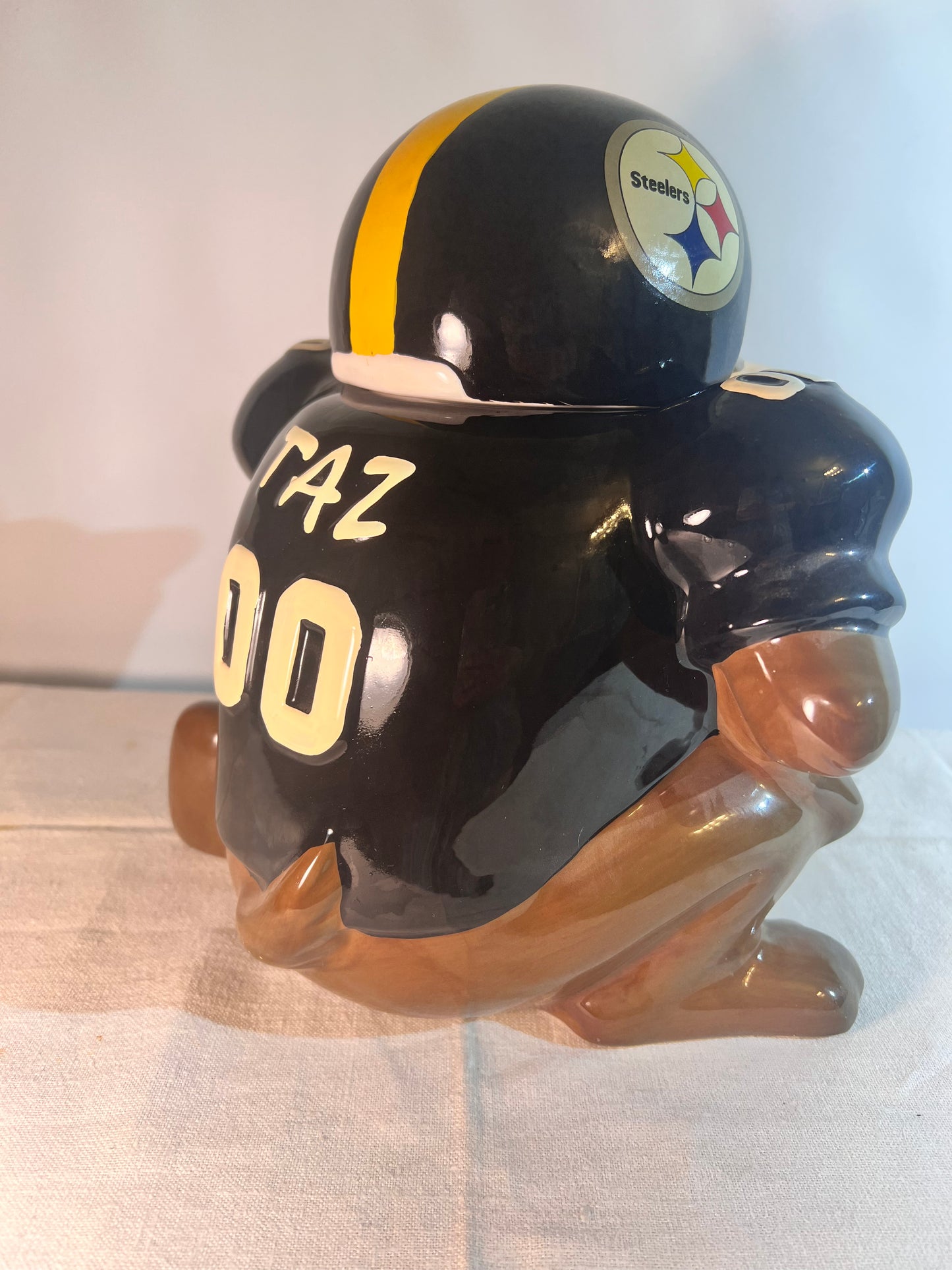 Taz-10” Cookie Jar- NFL Team- Steelers-Looney Tunes-1993 - Warner Brothers