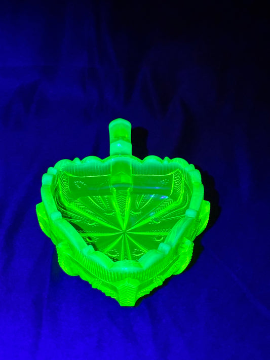 Uranium- Fenton -Cactus- relish dish - topaz opalescent - early 20th century-cactus leaf shape dish