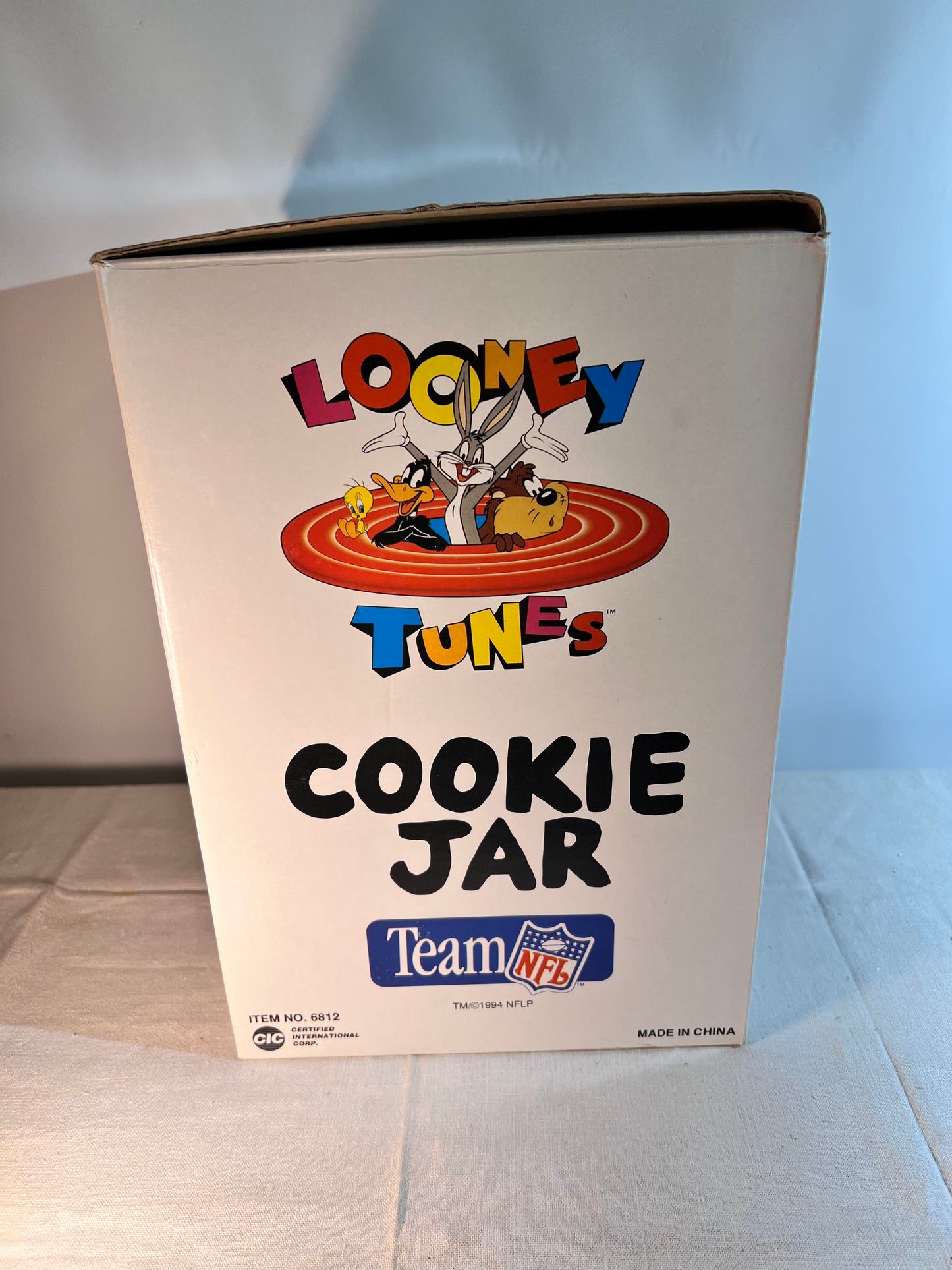 Taz -10” Cookie Jar- NFL Team- New York Jets- Looney Tunes-Warner Brothers- item# 6812- 1994