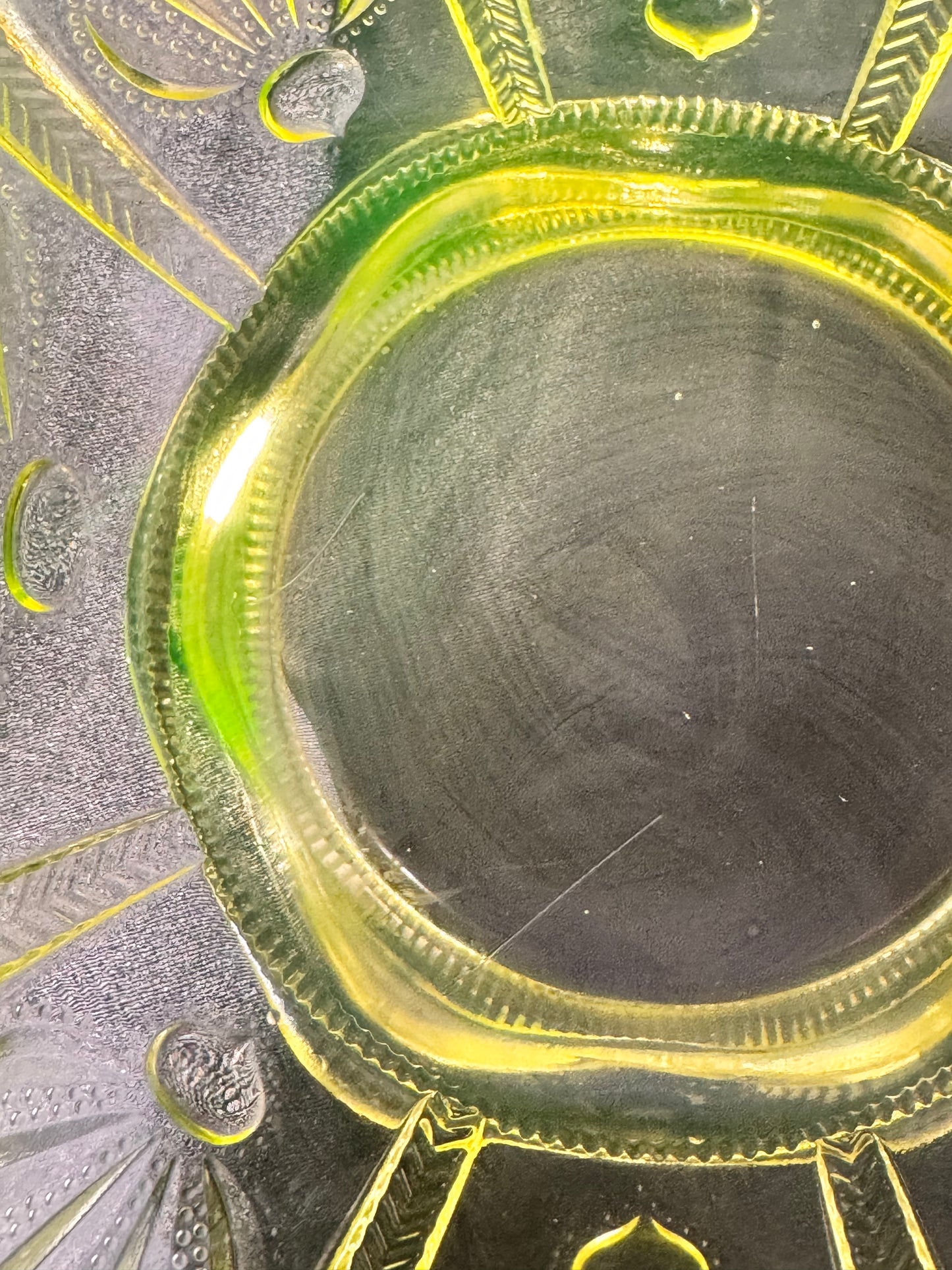 Uranium- Fenton - Cactus- Banana Bowl- Topaz Opalescent