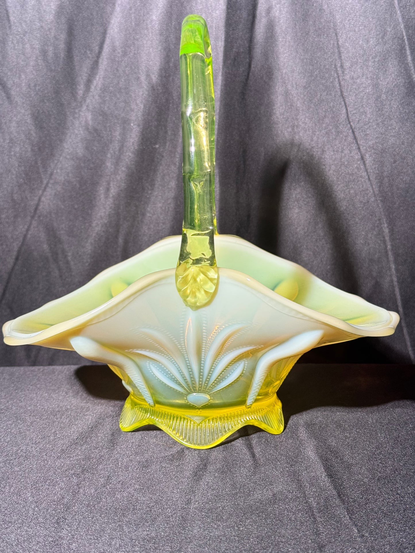 Uranium- Fenton- Cactus- 11” Basket - Topaz Opalescent -