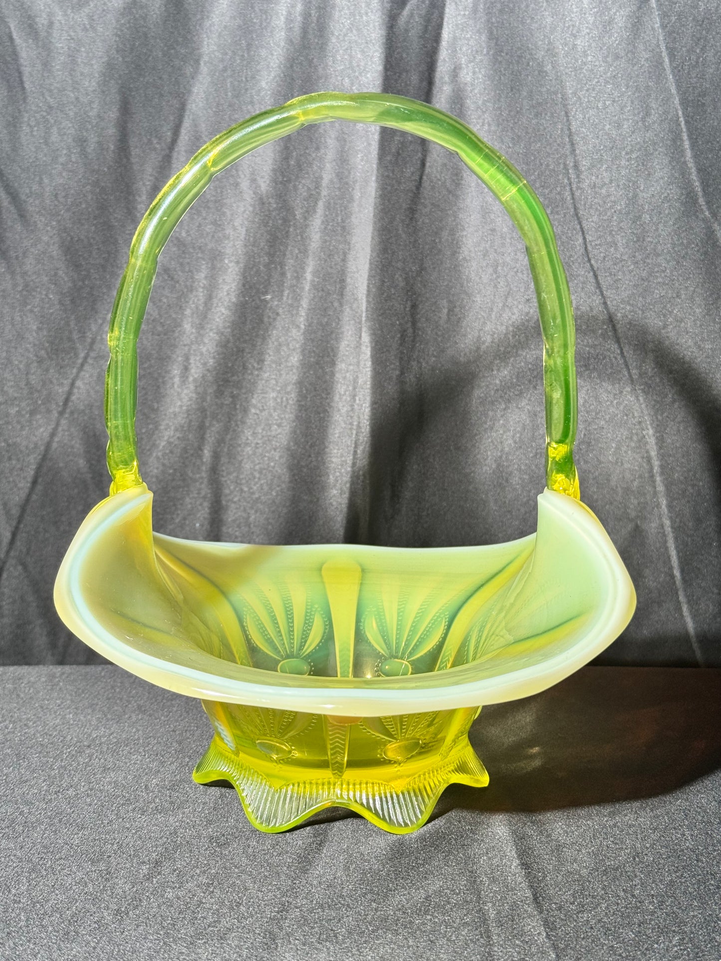 Uranium- Fenton- Cactus- 11” Basket - Topaz Opalescent -