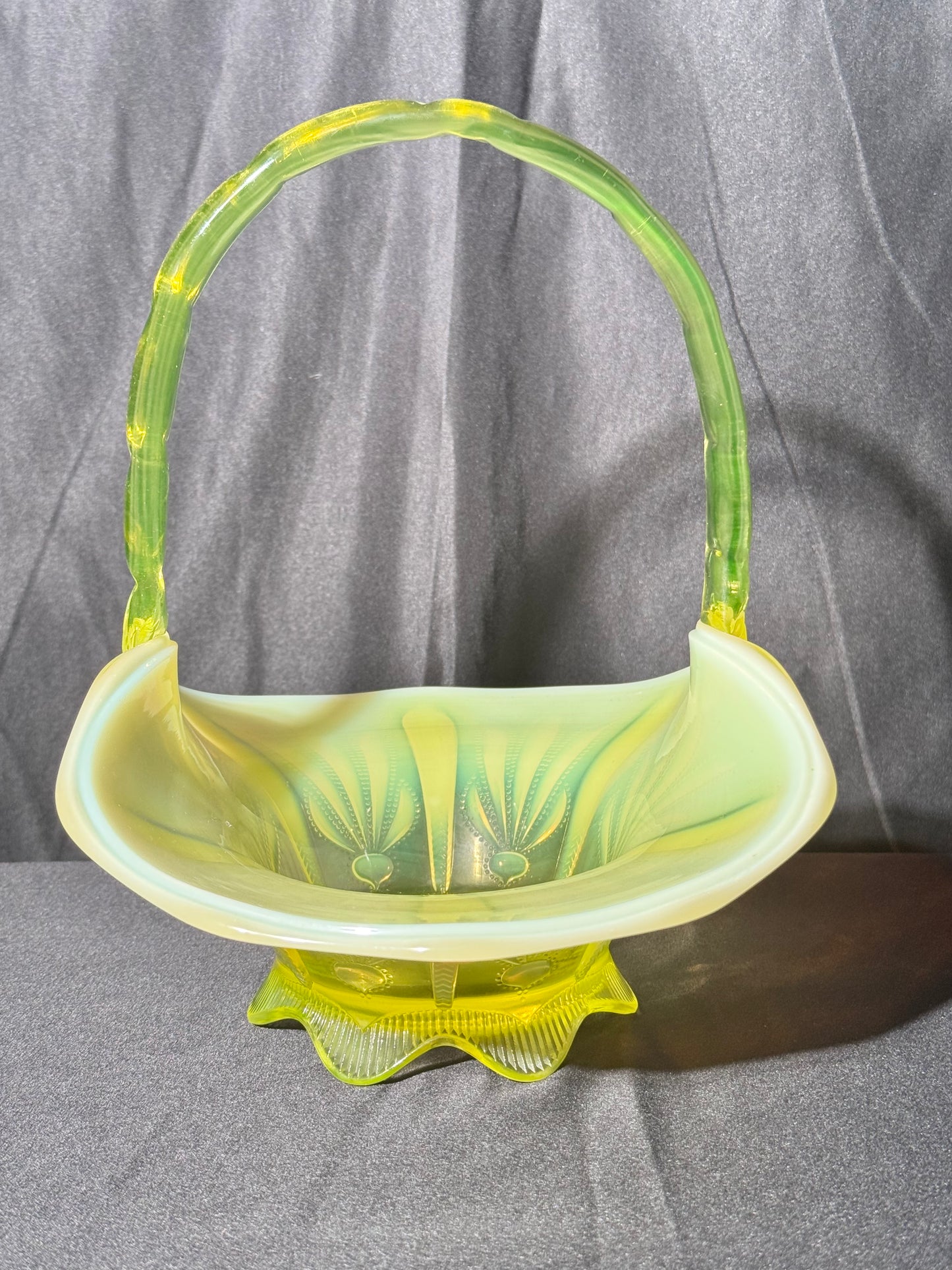 Uranium- Fenton- Cactus- 11” Basket - Topaz Opalescent -