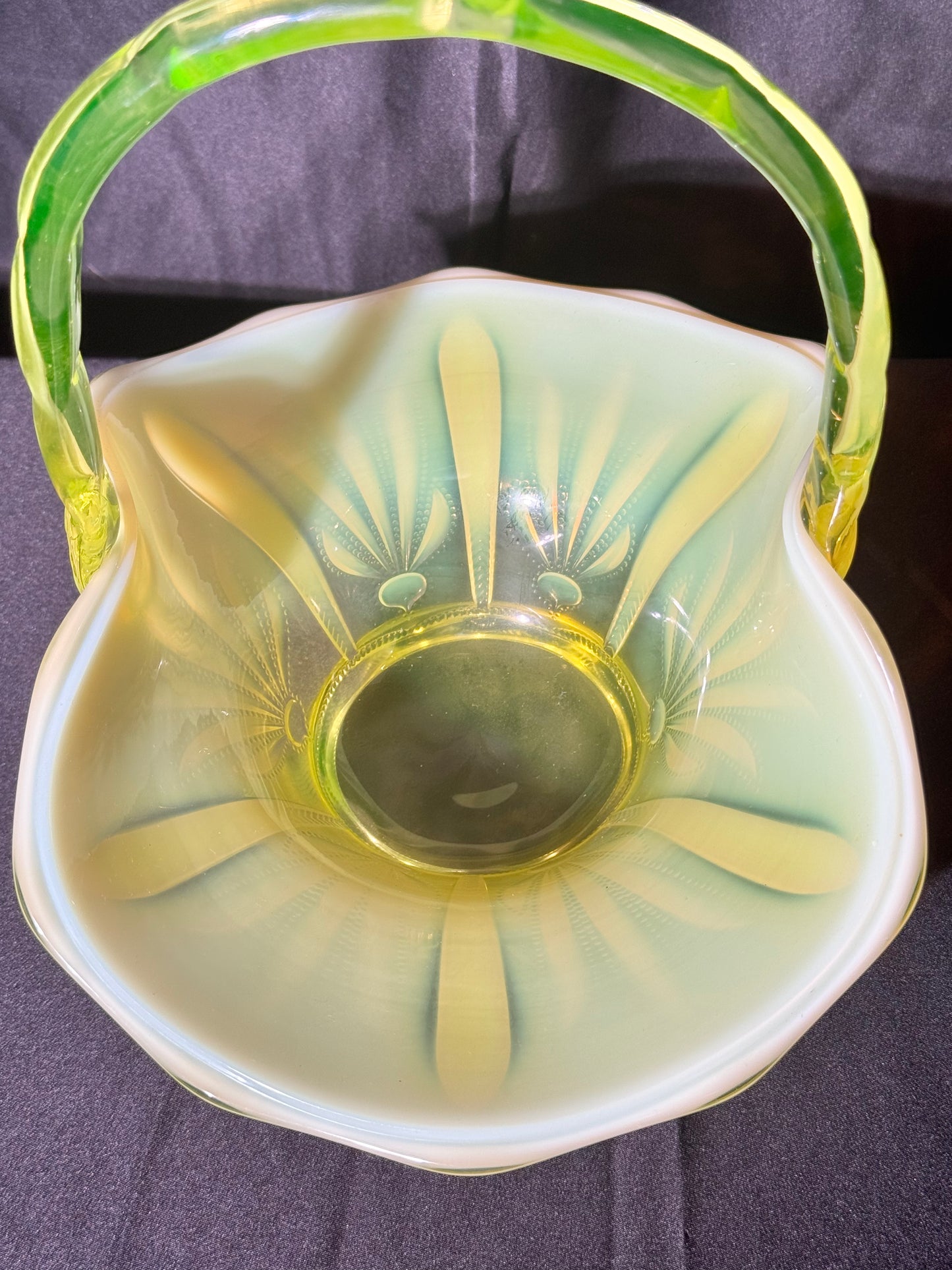 Uranium- Fenton- Cactus- 11” Basket - Topaz Opalescent -