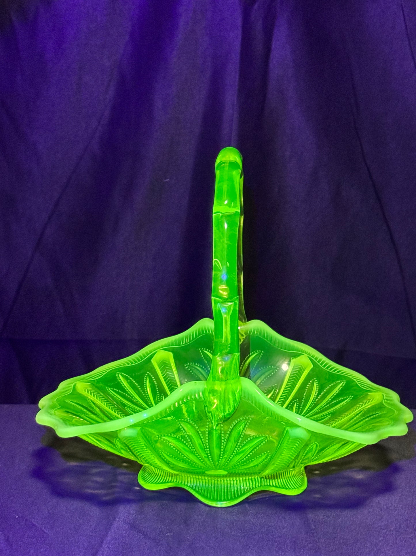 Uranium- Fenton - Cactus - 9.5” Basket- Topaz Opalescent