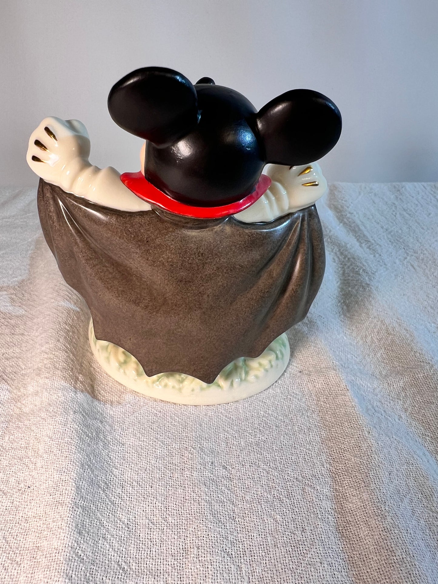 Mickey Mouse- Count Dracula Mickey 3.9” figurine - Lennox- Disney