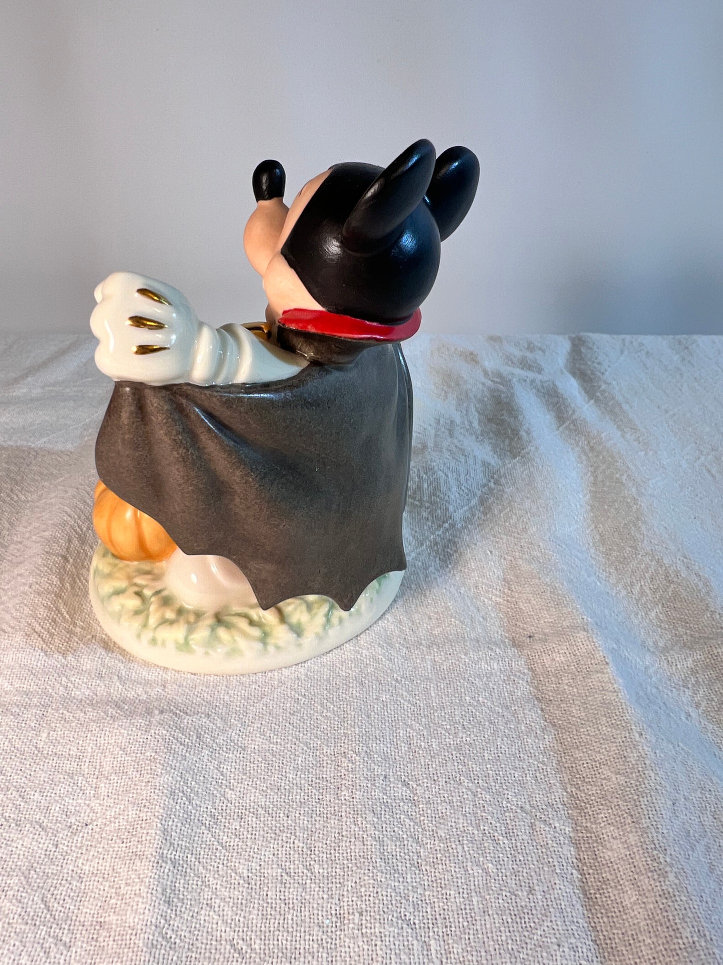 Mickey Mouse- Count Dracula Mickey 3.9” figurine - Lennox- Disney