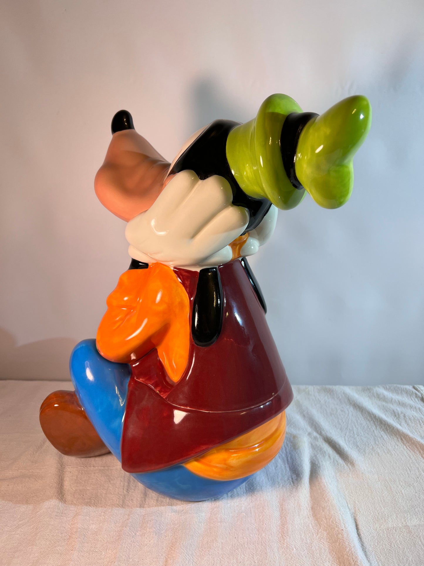 Goofy - 8 1/2” Cookie Jar - Treasure Craft- Disney