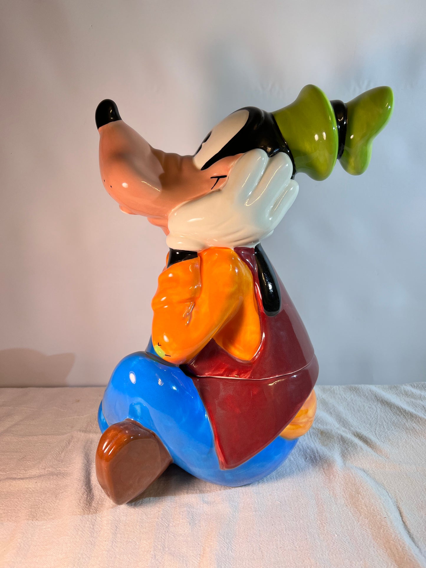 Goofy - 8 1/2” Cookie Jar - Treasure Craft- Disney