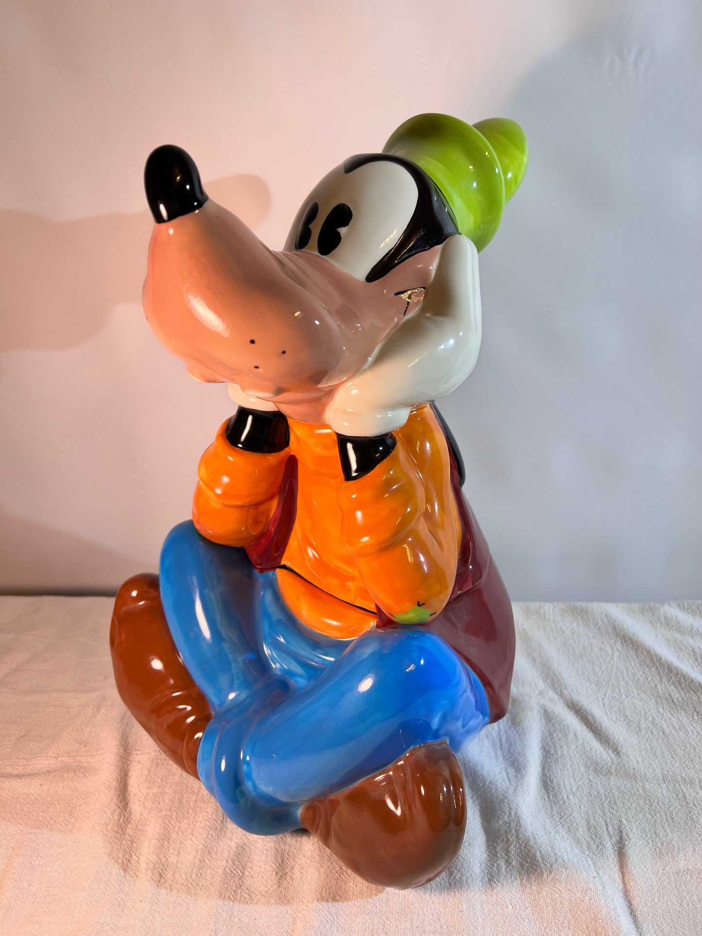 Goofy - 8 1/2” Cookie Jar - Treasure Craft- Disney