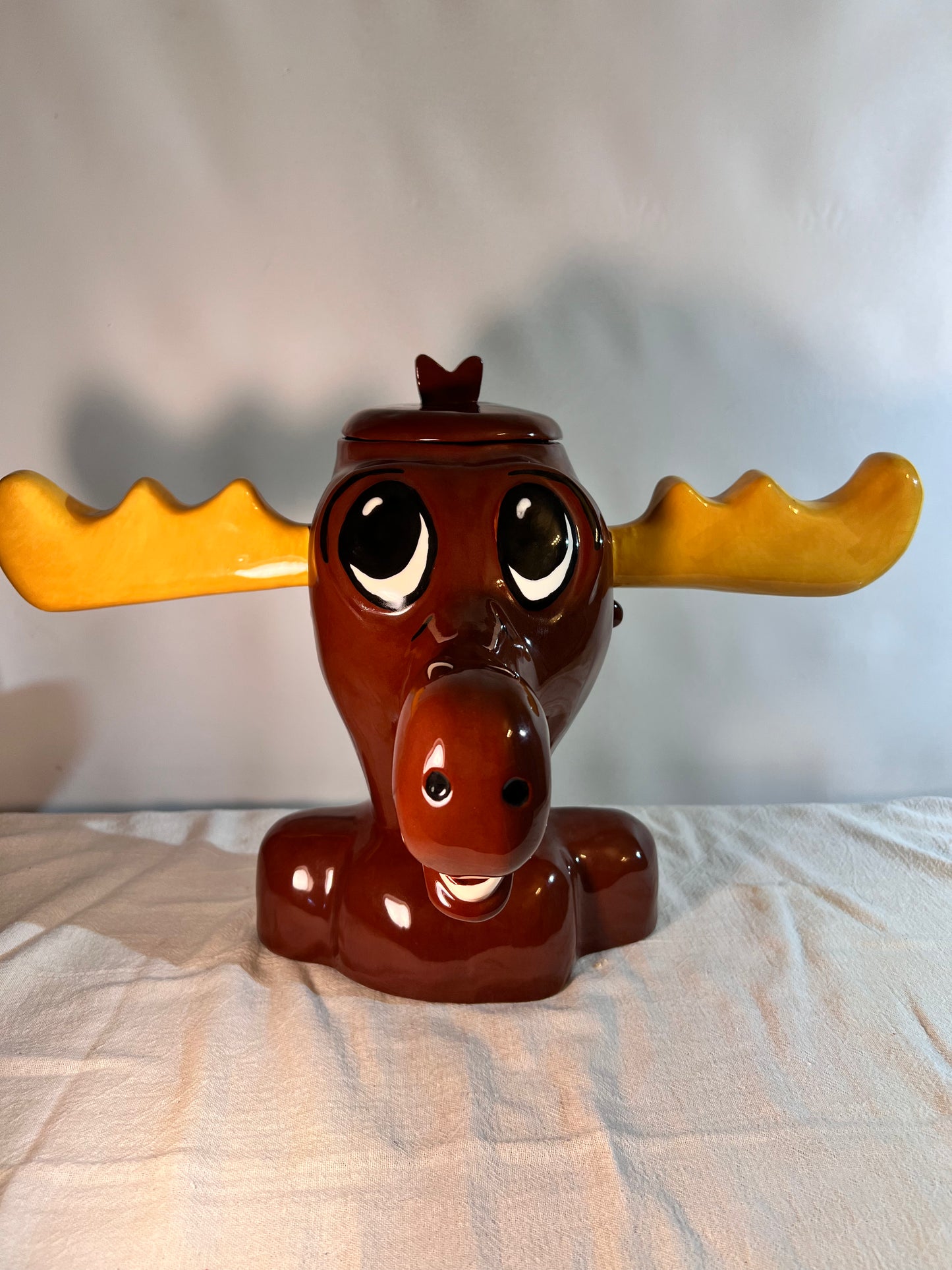 Bullwinkle - 11” Cookie Jar - Rocky and Bullwinkle Cartoon- #6/100 - Dreamworks