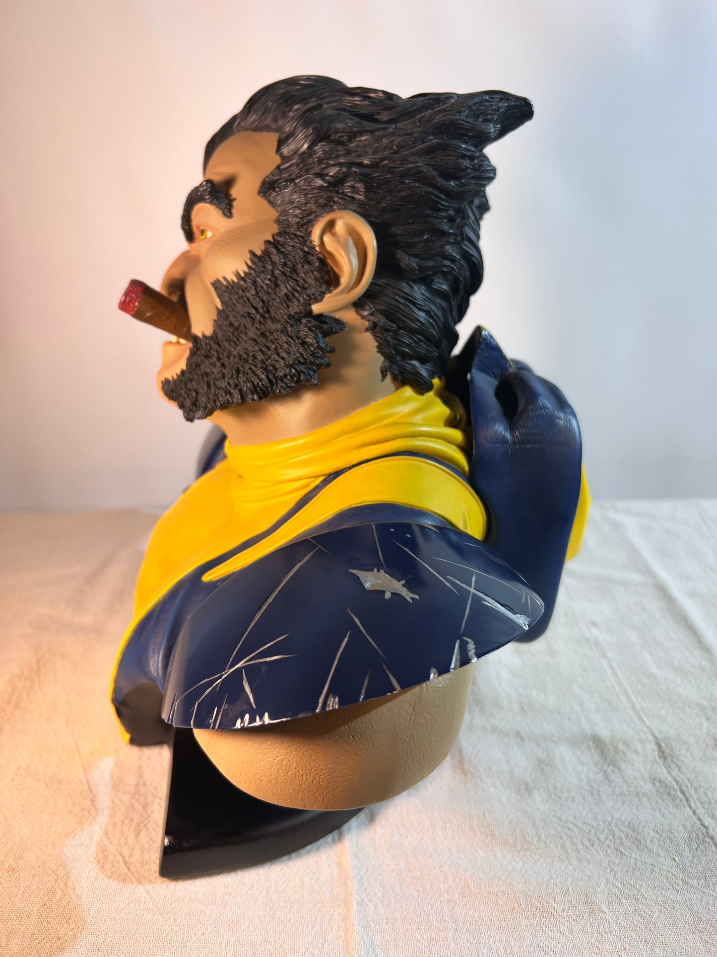 Wolverine- 10” Legendary Scale Bust- SideShow Collectibles- Marvel -#159/500