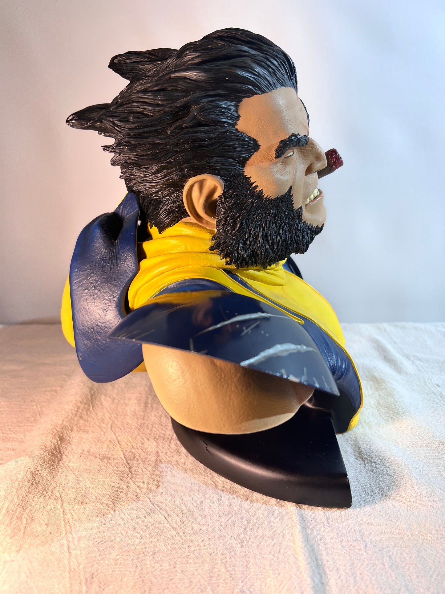 Wolverine- 10” Legendary Scale Bust- SideShow Collectibles- Marvel -#159/500