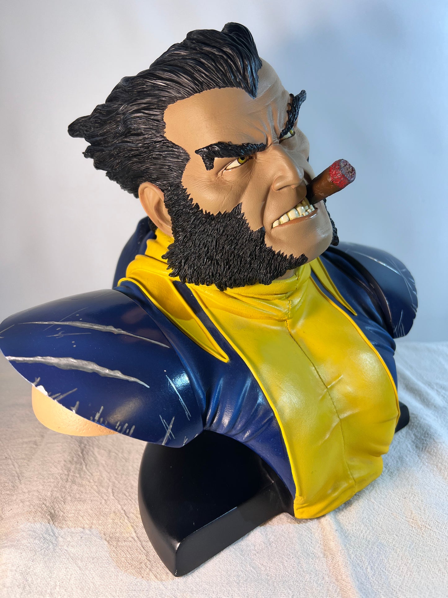 Wolverine- 10” Legendary Scale Bust- SideShow Collectibles- Marvel -#159/500