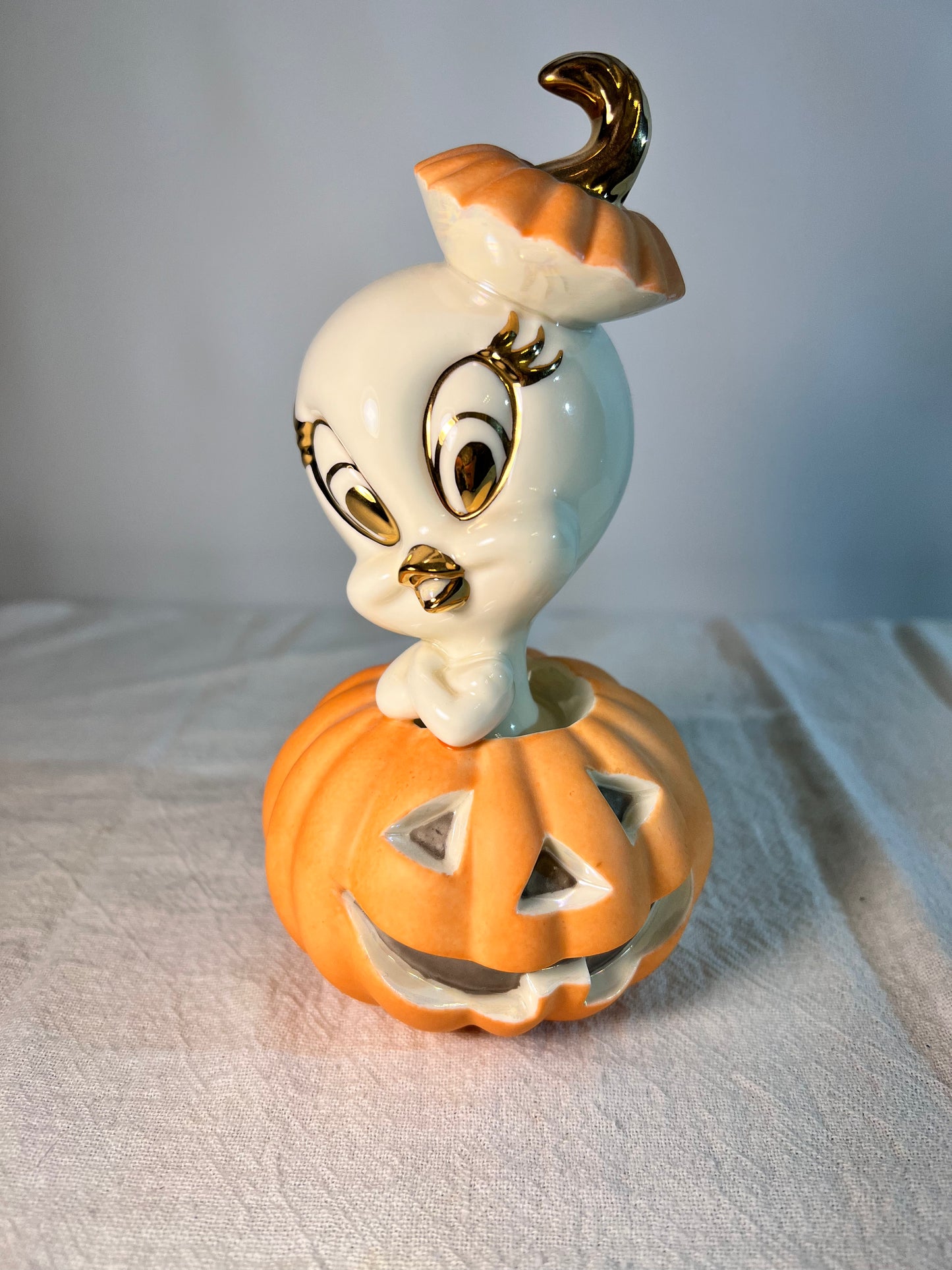 Tweety Bird- 6” Lennox - tweety Pumpkin- sku # 847640 - with box -Warner Brothers- Looney Tunes