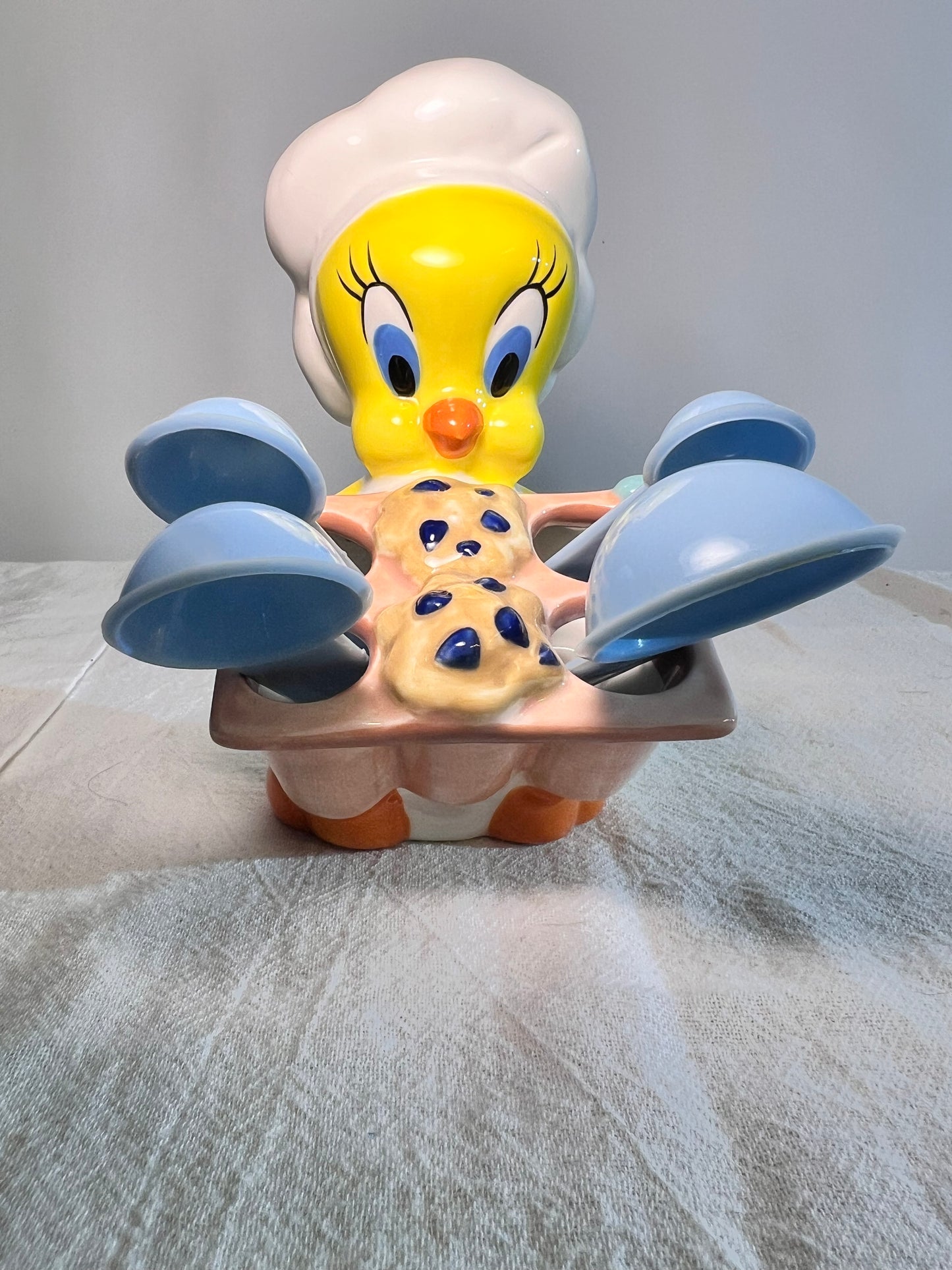 Tweety Bird - 6” measuring spoon holder- baking cookies- Looney Tunes- Warner Brothers