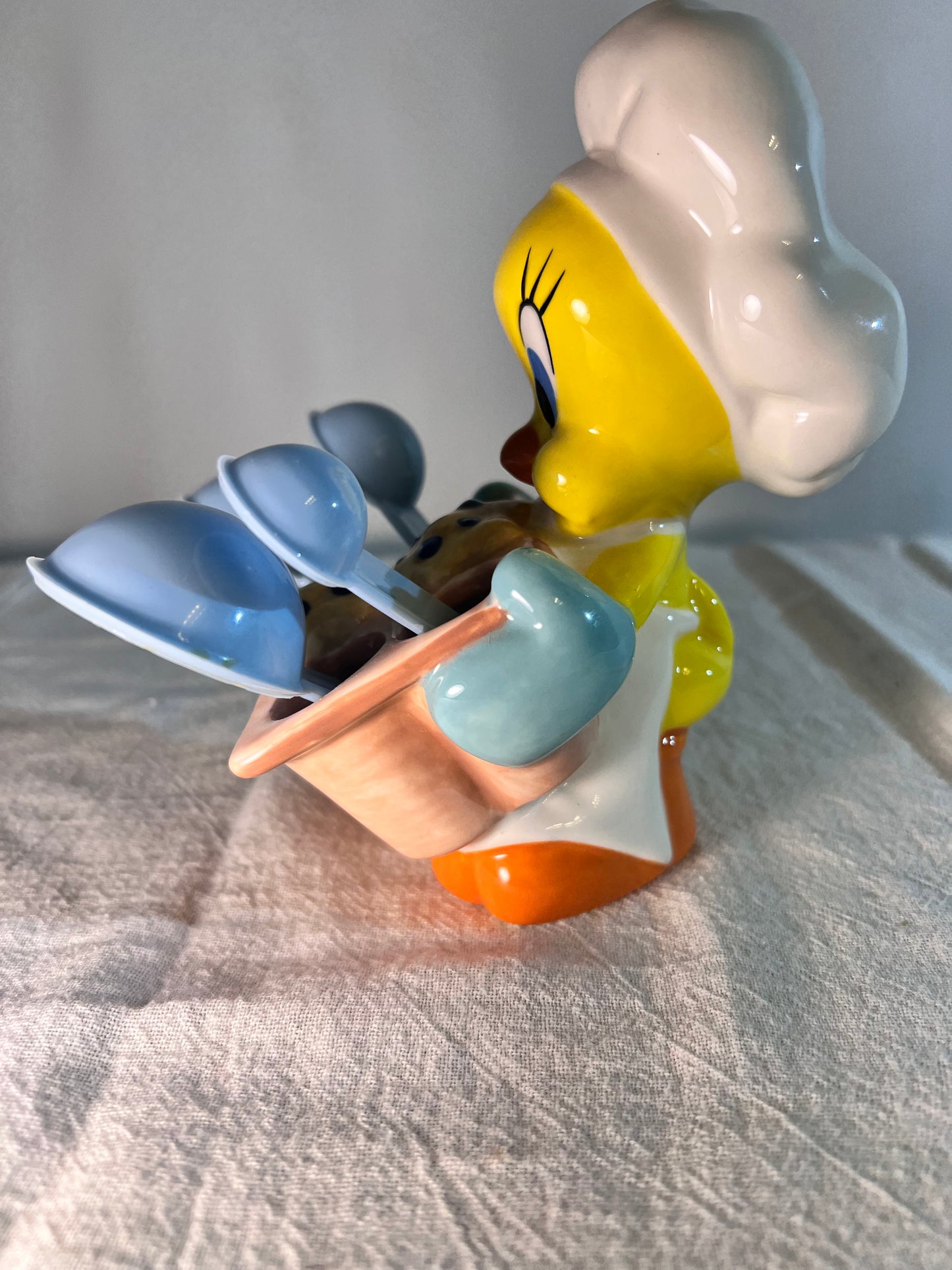 Tweety Bird - 6” measuring spoon holder- baking cookies- Looney Tunes- Warner Brothers