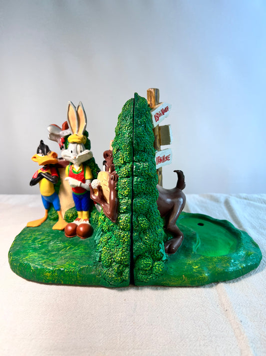 Bugs bunny Taz and Daffy playing Golf- 6.5” bookends- Figi Graphics- out of Bounds-1994 - Looney Tunes- Warner Brothers