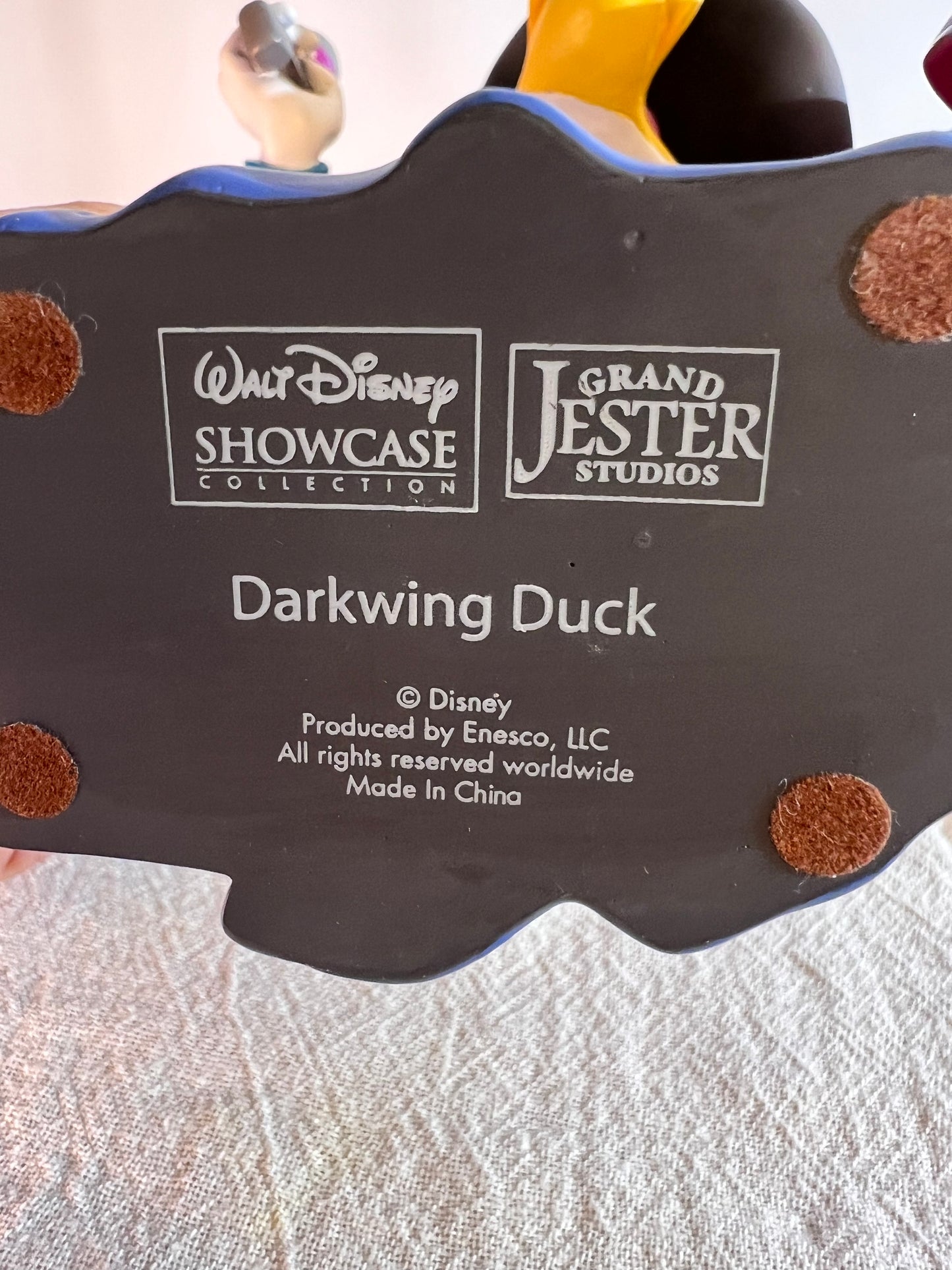 Darkwing Duck - 7.5” bust - Disney- Showcase Collection- 4050099