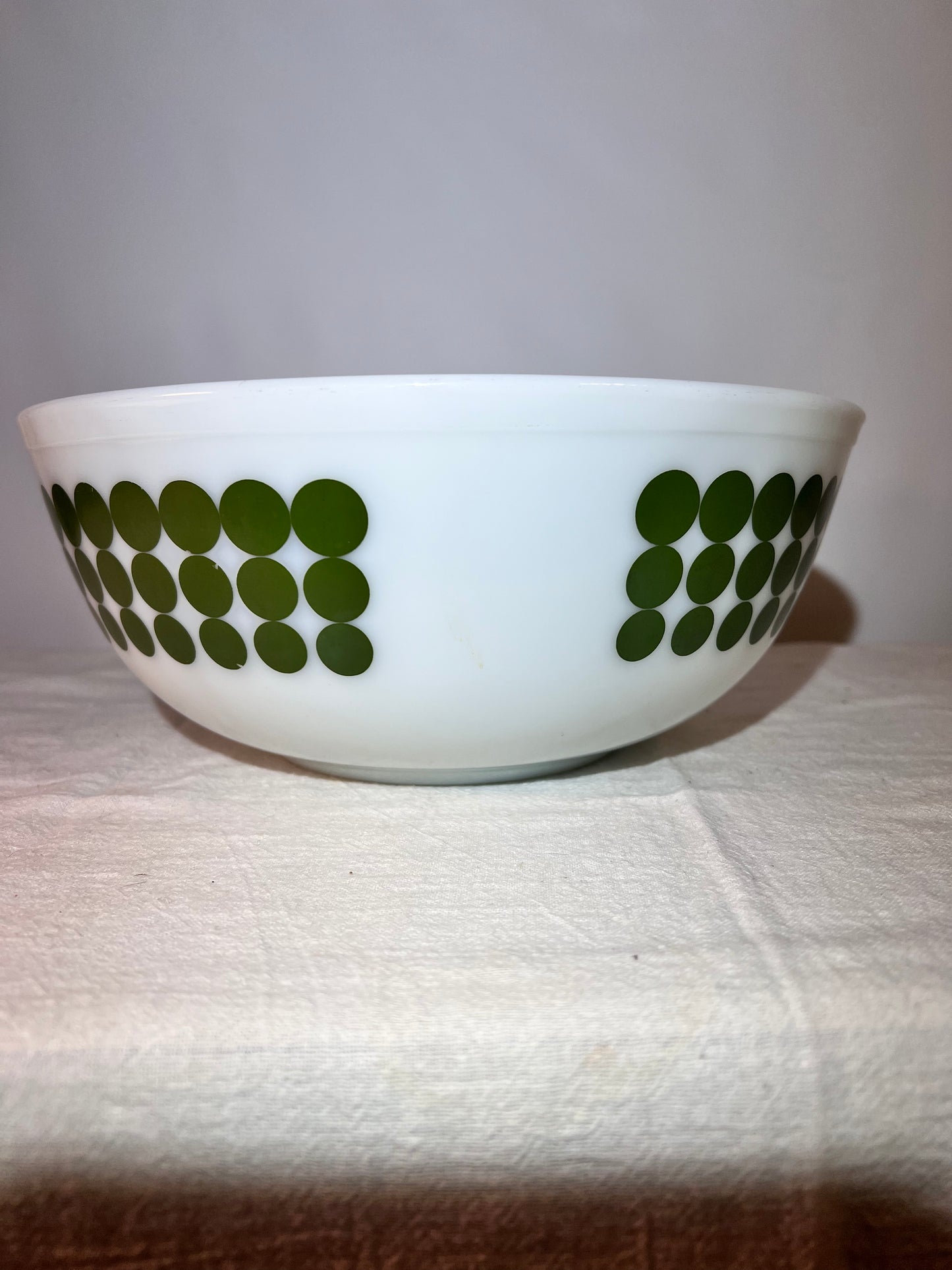 Pyrex - Polka Dot - Nesting bowls -Set of 4