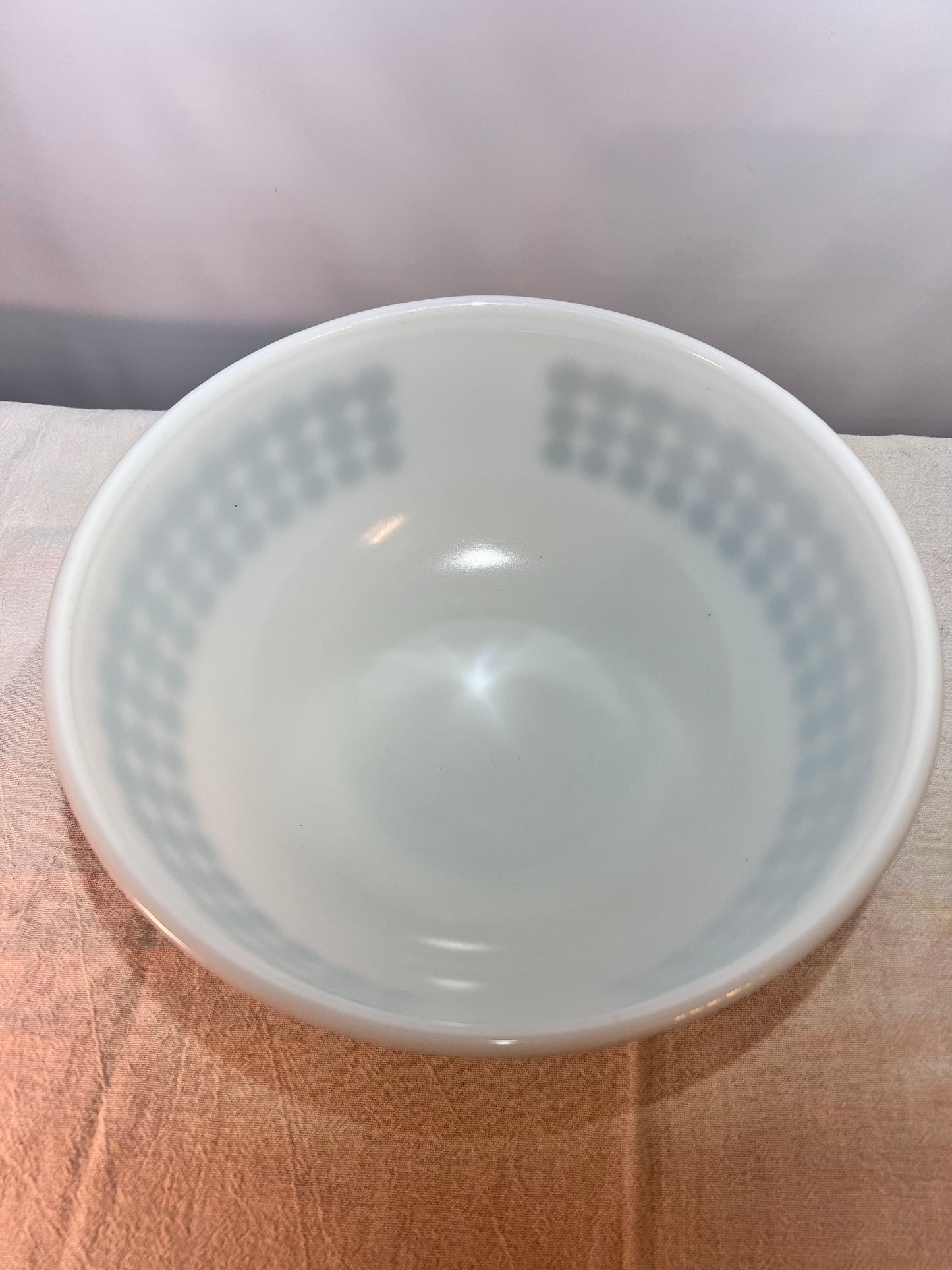 Pyrex - Polka Dot - Nesting bowls -Set of 4