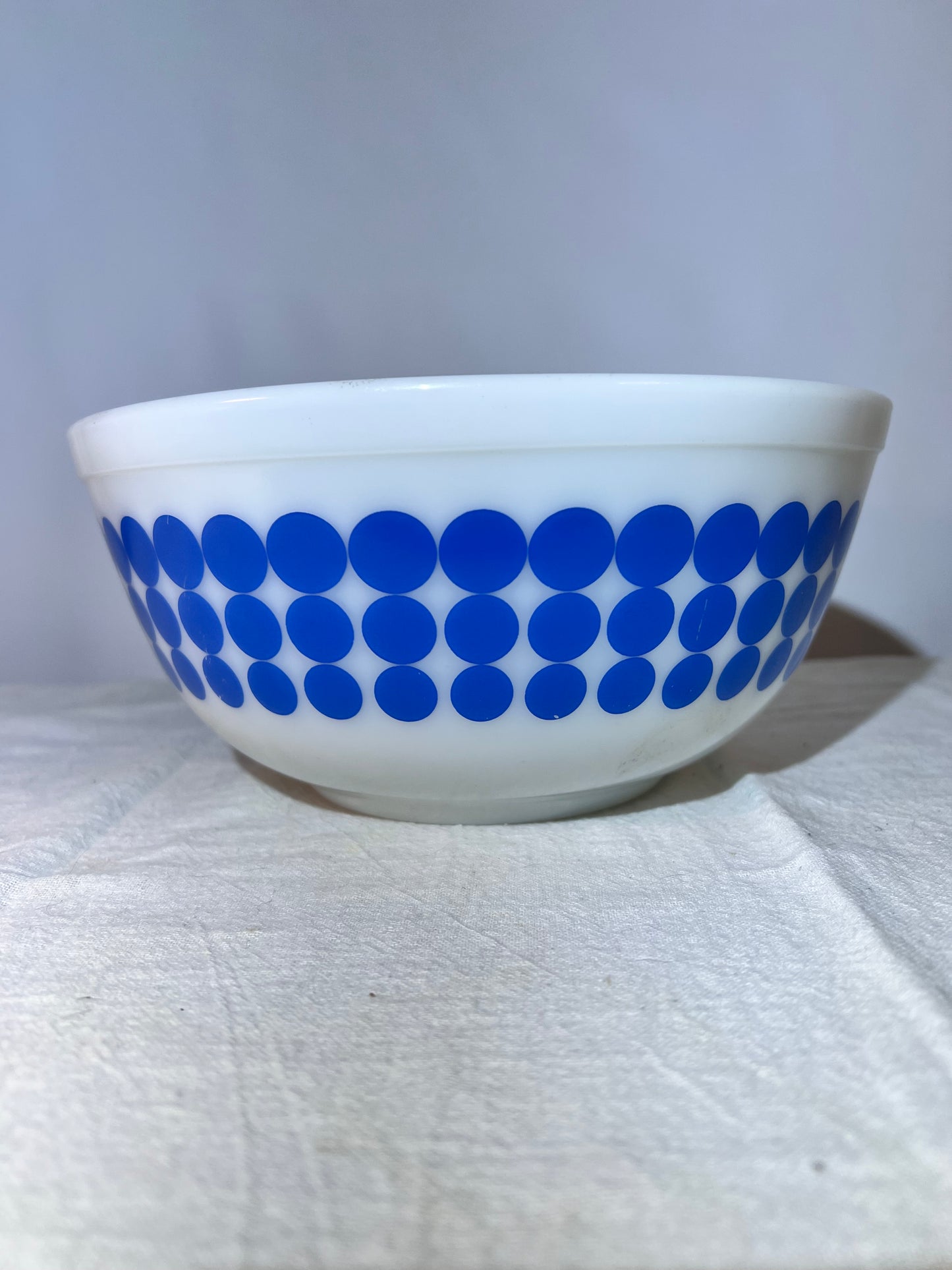 Pyrex - Polka Dot - Nesting bowls -Set of 4