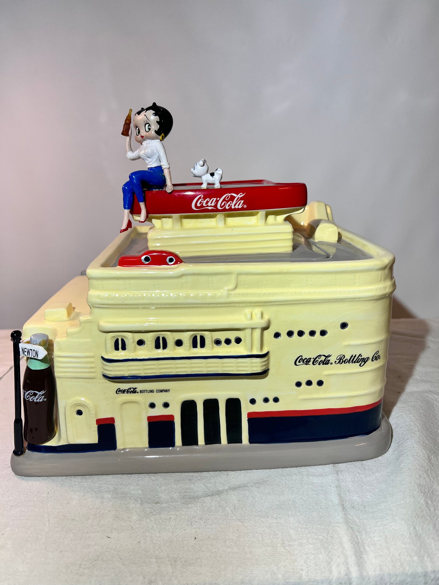 Betty Boop & Pudgy - Coca-Cola- 10” Cookie Jar - 2000 - Limited Edition- 963/1200 - Coca-Cola Bottling Co.