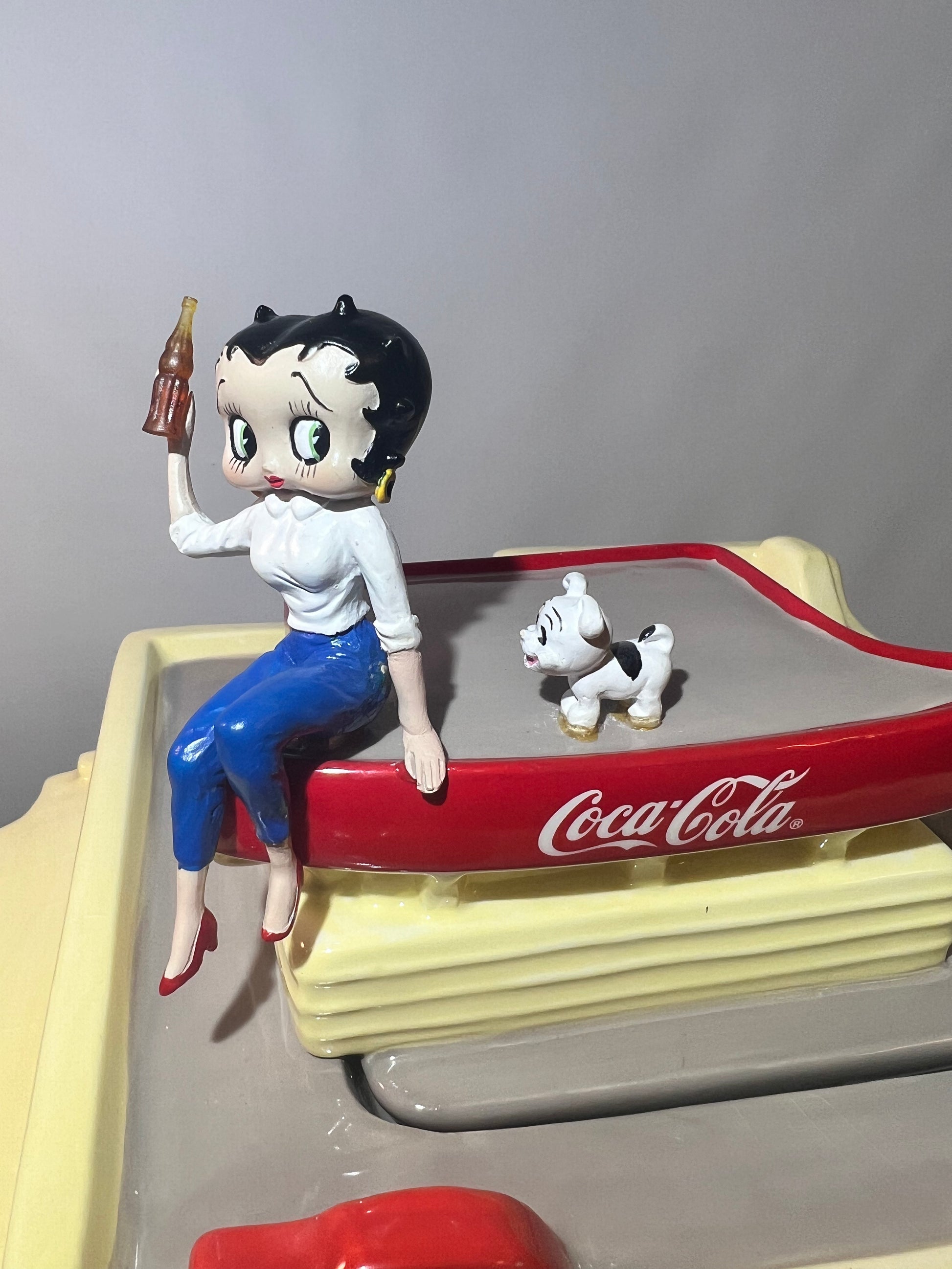 Betty Boop & Pudgy - Coca-Cola- 10” Cookie Jar - 2000 - Limited Betty Boop & Pudgy - Coca-Cola- 10” Cookie Jar - 2000 - Limited