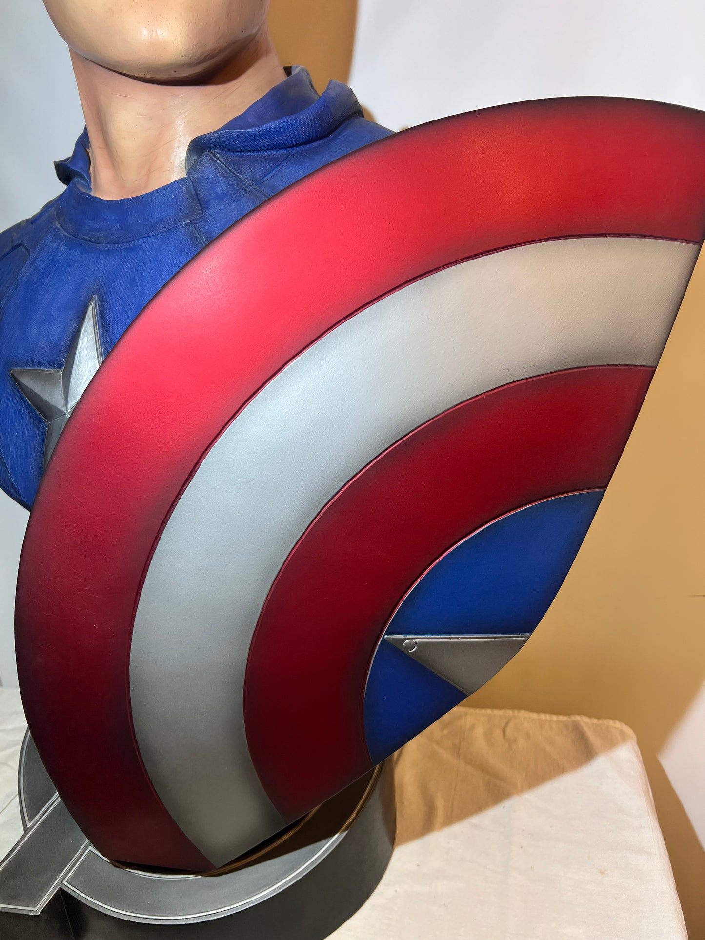 Captain America- 35” Life Size Bust - Chris Evans - 1:1 - Avengers