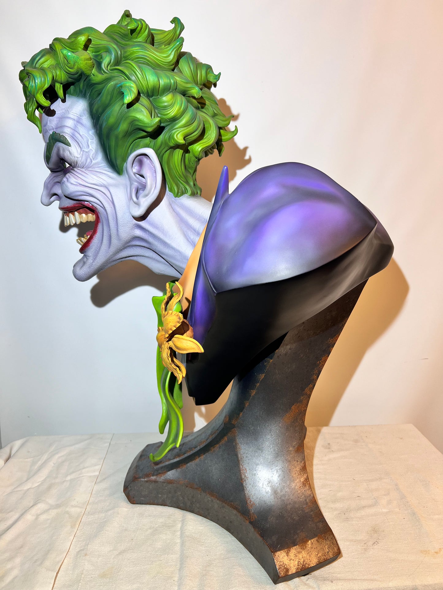 The Joker Side Show Bust - life size- DC Comic