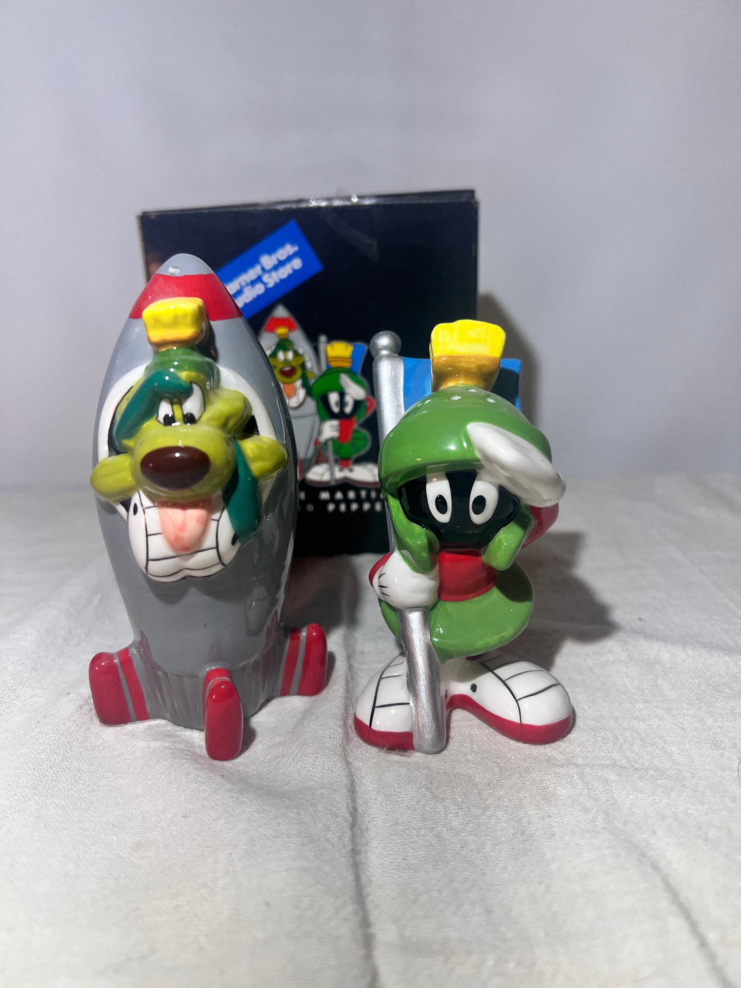 Marvin the Martian & K-9 - Salt and Pepper Shakers- Warner Brothers-Looney Tunes