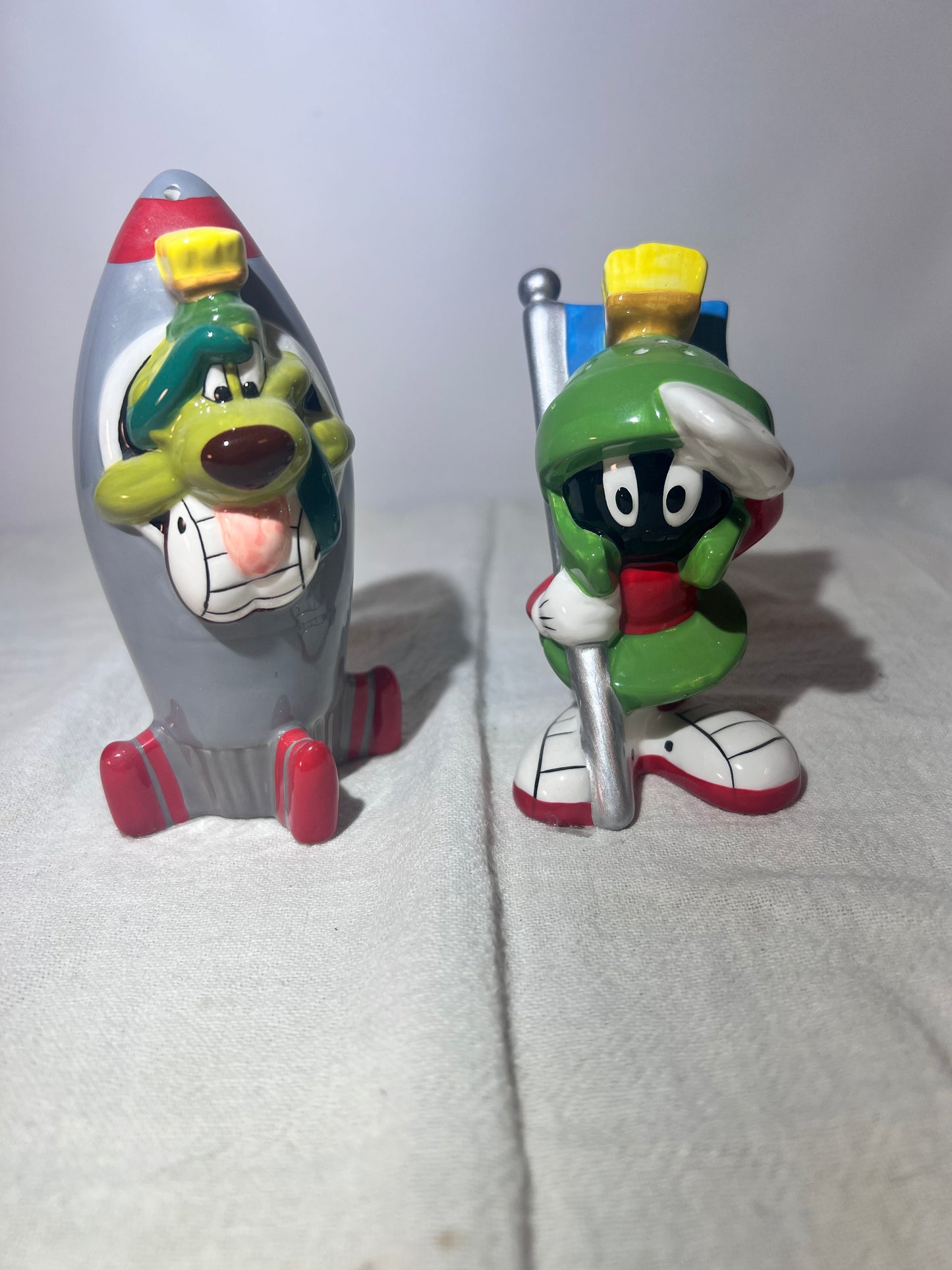 Marvin the Martian & K-9 - Salt and Pepper Shakers- Warner Brothers-Looney Tunes