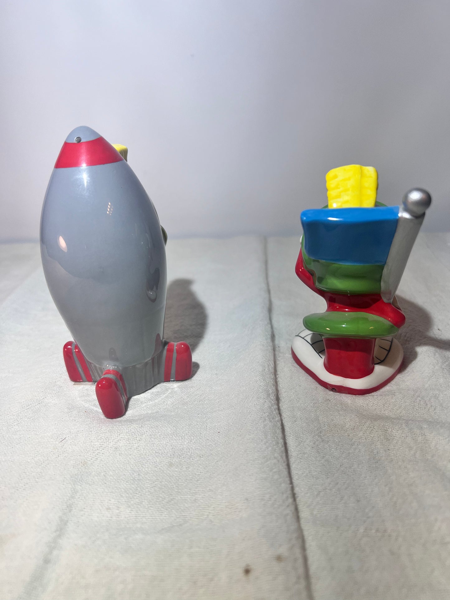 Marvin the Martian & K-9 - Salt and Pepper Shakers- Warner Brothers-Looney Tunes