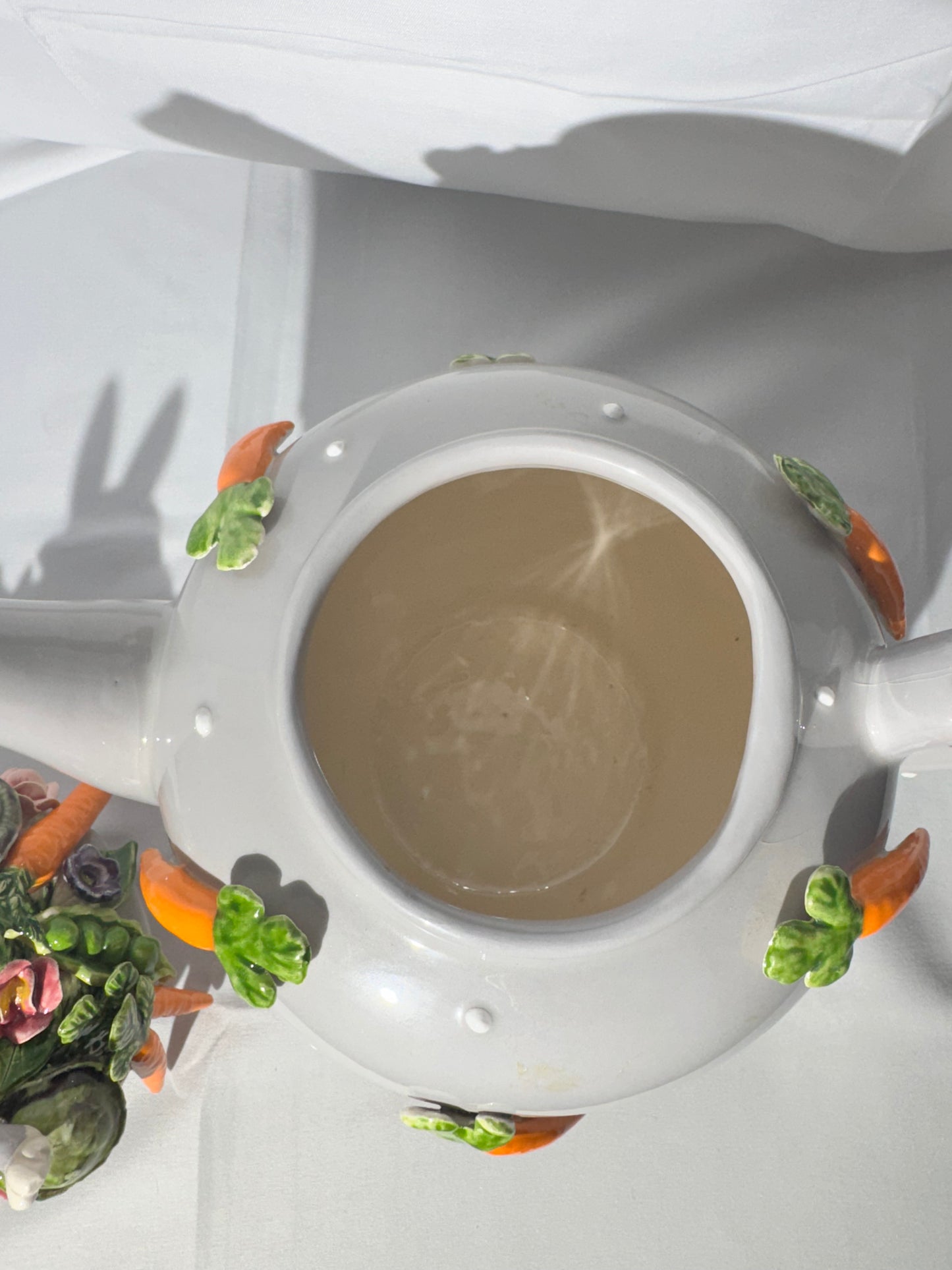 Bugs Bunny - Teapot - Warner Brothers- Looney Tunes- limited edition-number 53/250- Laraine Eggleston