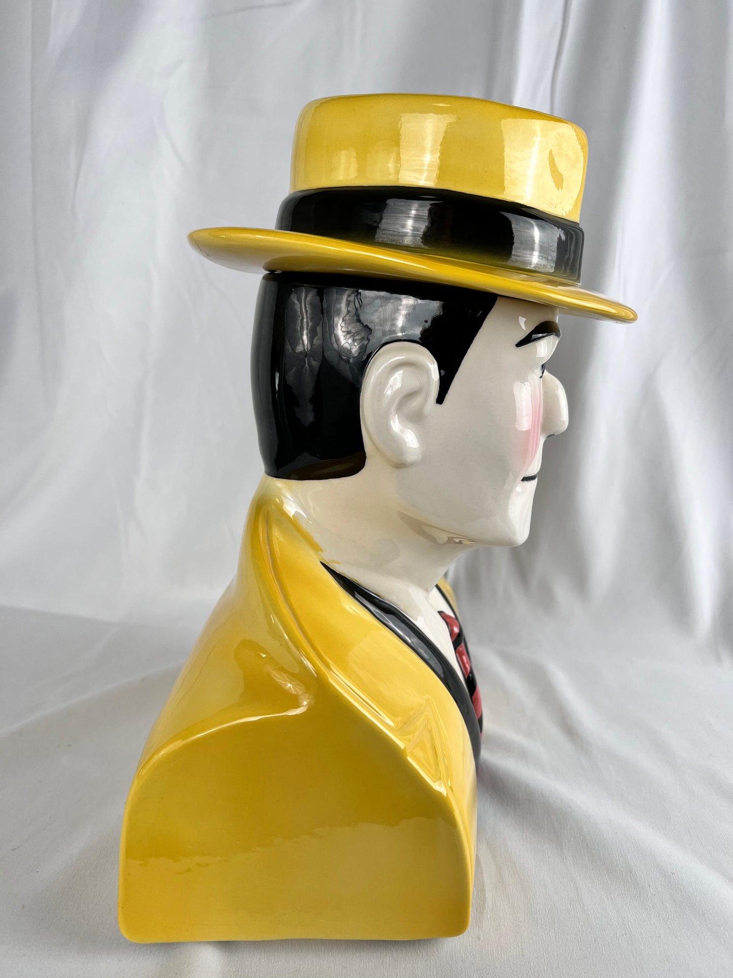 Dick Tracy - 12” Cookie Jar- 2003- Tribune Media Services Inc. Pottery by  J.D. - limited edition- # 14- USA