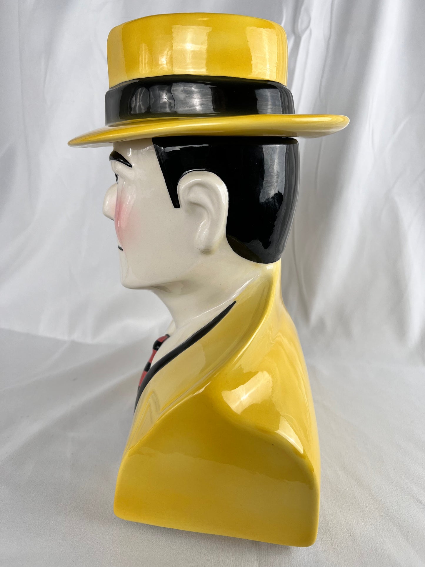 Dick Tracy - 12” Cookie Jar- 2003- Tribune Media Services Inc. Pottery by  J.D. - limited edition- # 14- USA