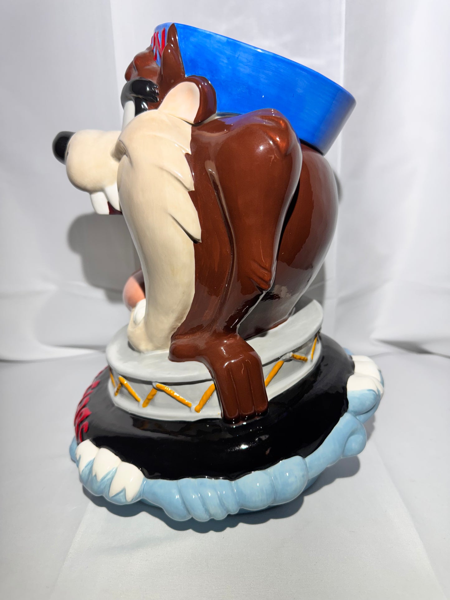 Taz -Cookie Jar - Six Flags- Looney Tunes- Warner Brothers - Captain-1997